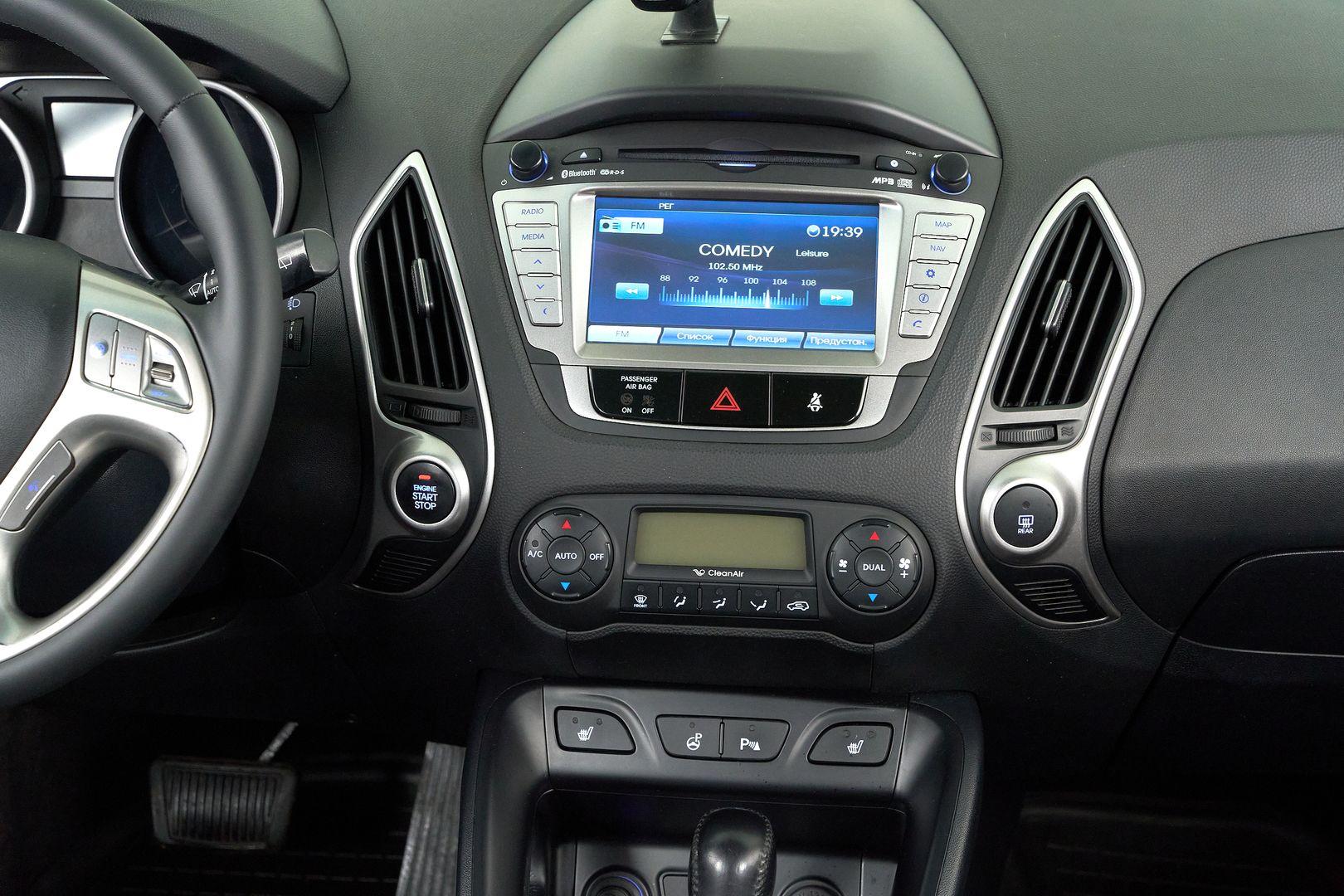 Hyundai ix35 2012, серебряный