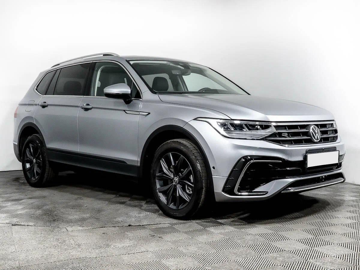 Volkswagen Tiguan 2022, серебряный