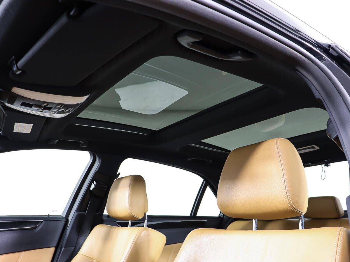 Mercedes-Benz E-Класс 2011, черный