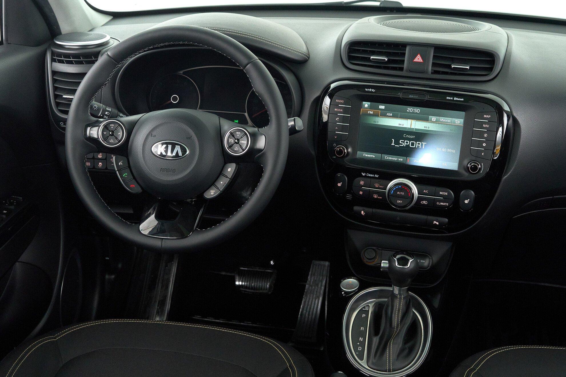 Kia Soul 2016, белый