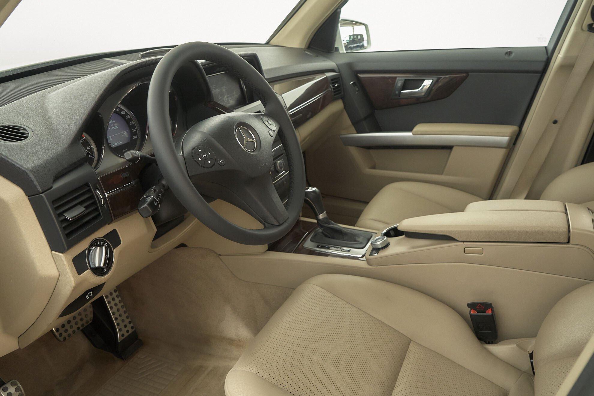 Mercedes-Benz GLK-Класс 2010, белый
