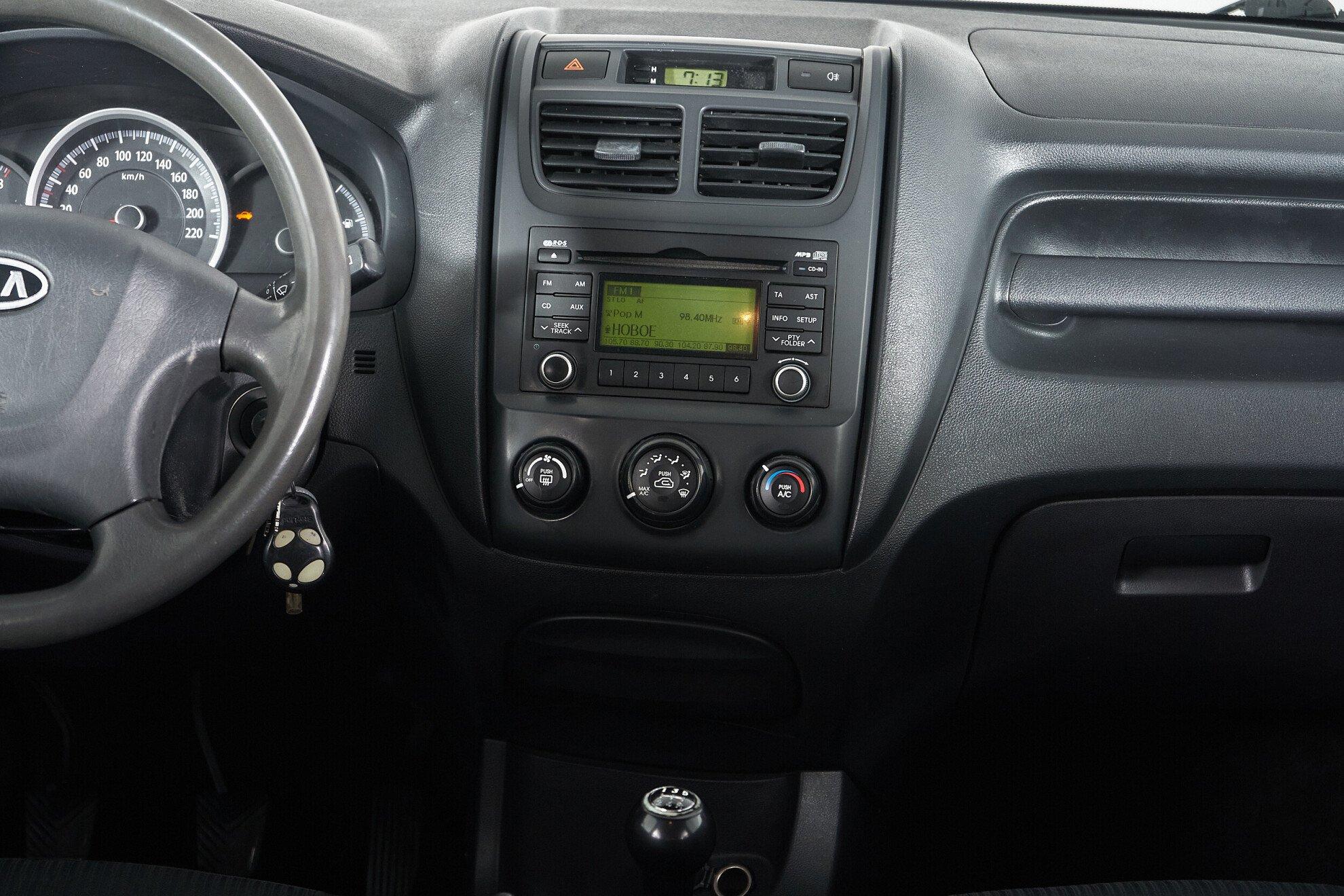 Kia Sportage 2010, серый
