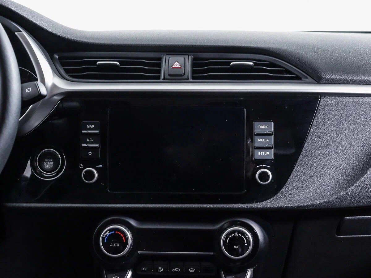 Kia Rio 2021, серебряный