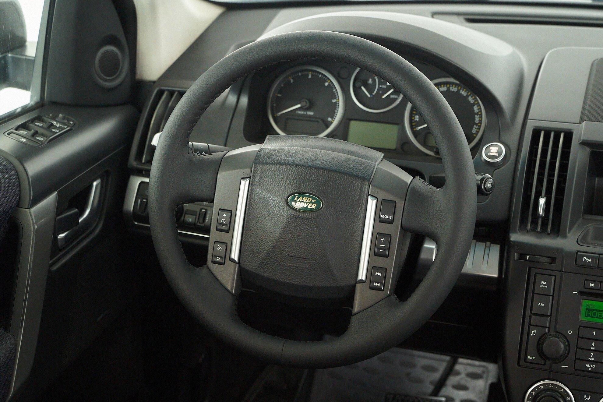 Land Rover Freelander 2009, серый