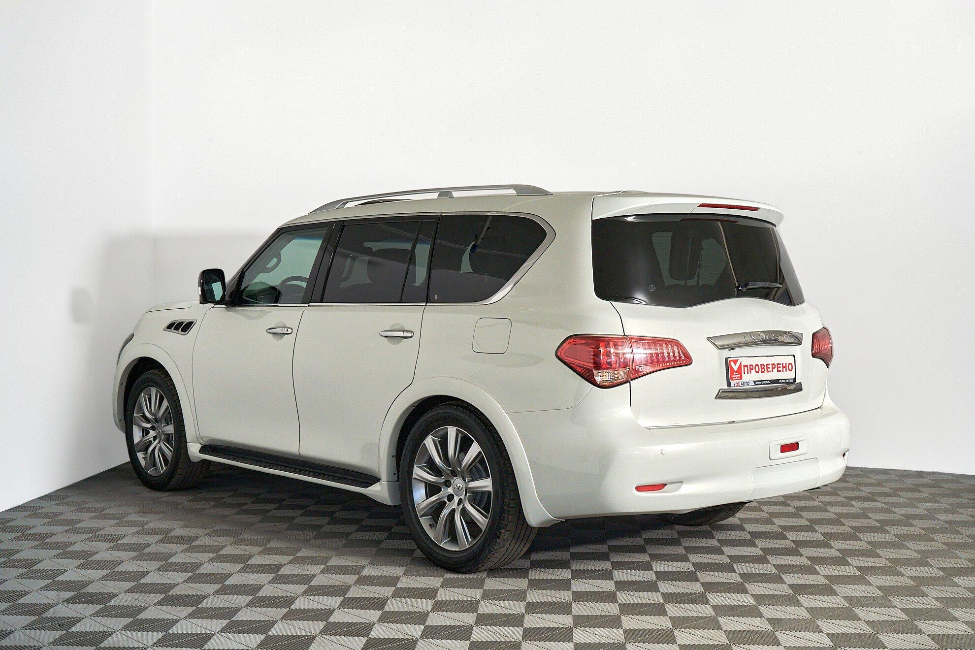 Infiniti QX56 2011, белый