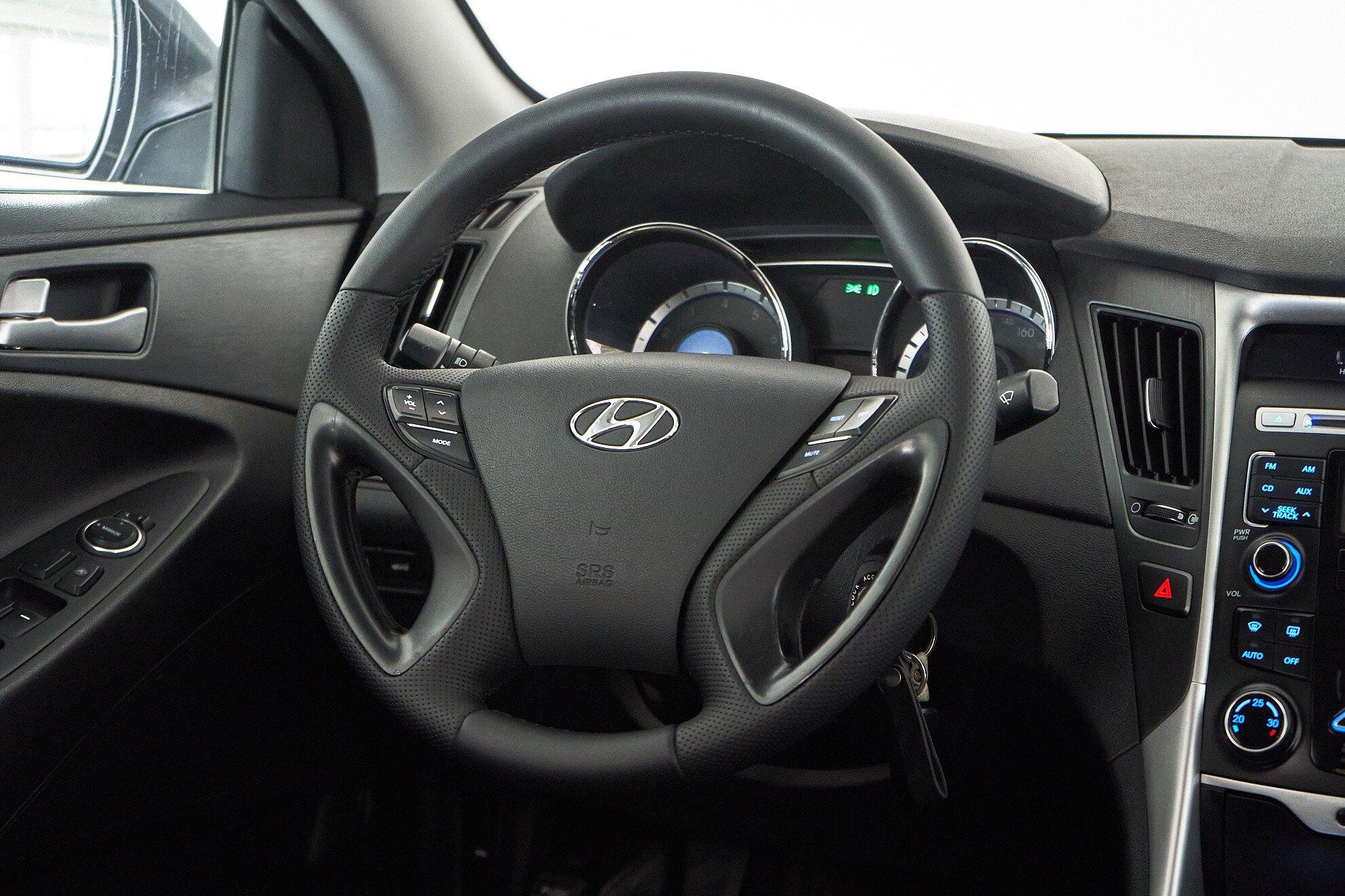 Hyundai Sonata 2012, серый