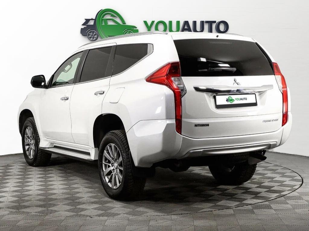 Mitsubishi Pajero Sport 2019, белый