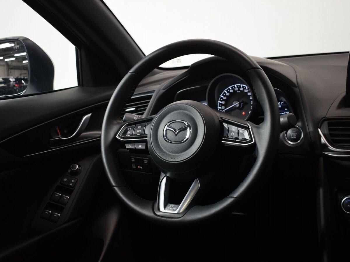 Mazda CX-4 2022, белый