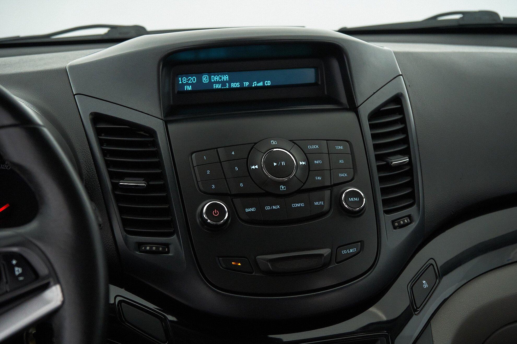 Chevrolet Orlando 2013, белый
