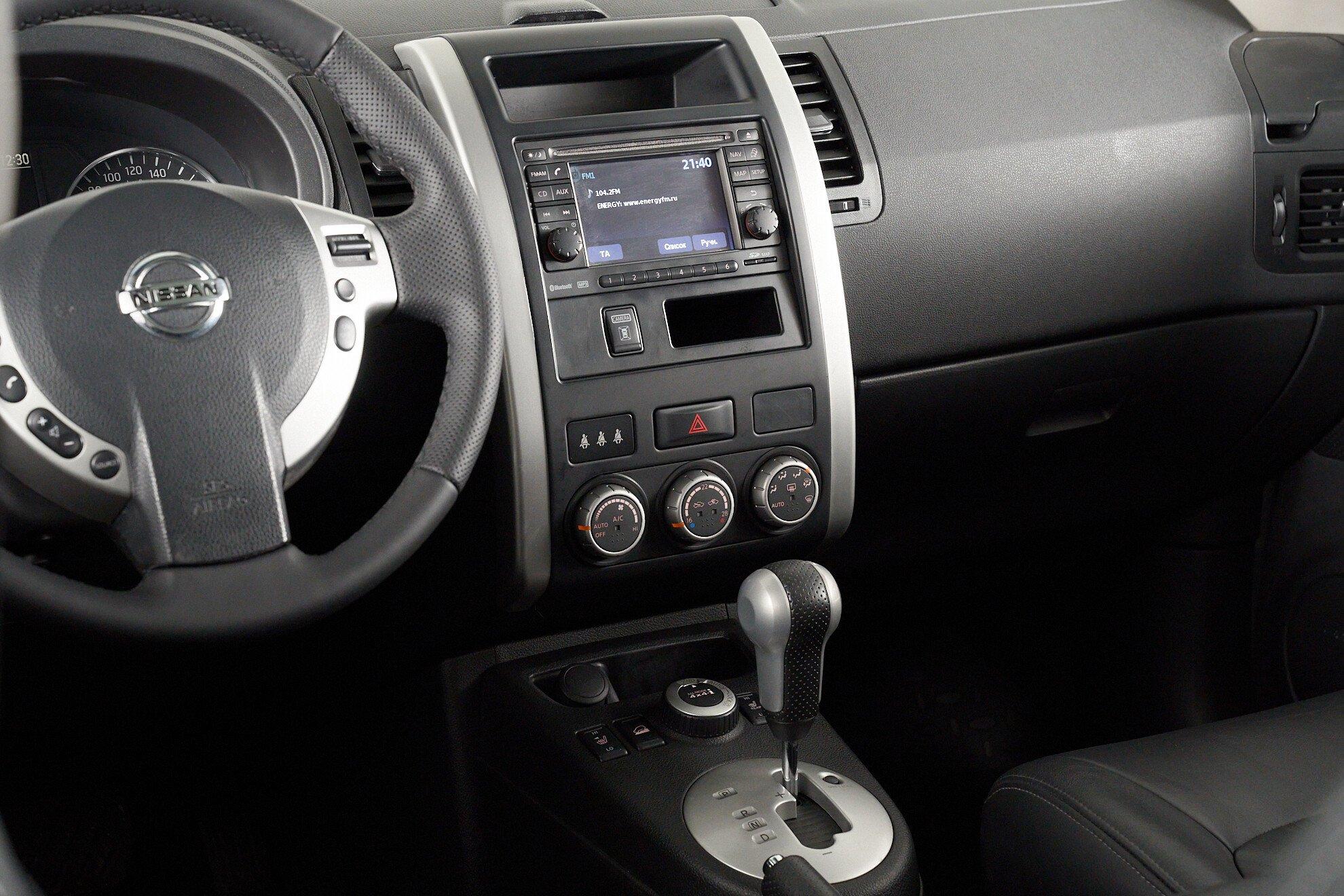 Nissan X-Trail 2013, черный