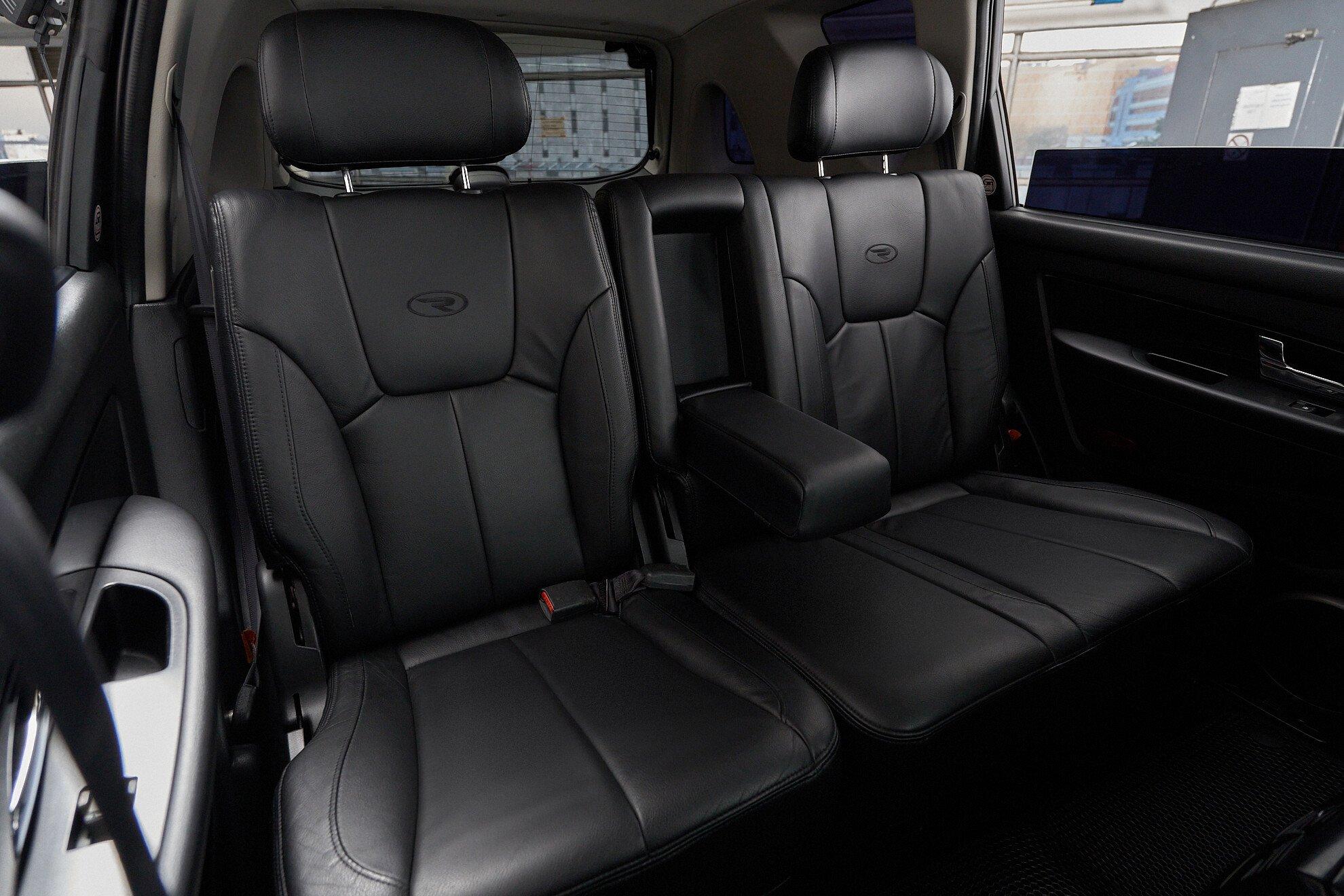 SsangYong Rexton 2012, пурпурный