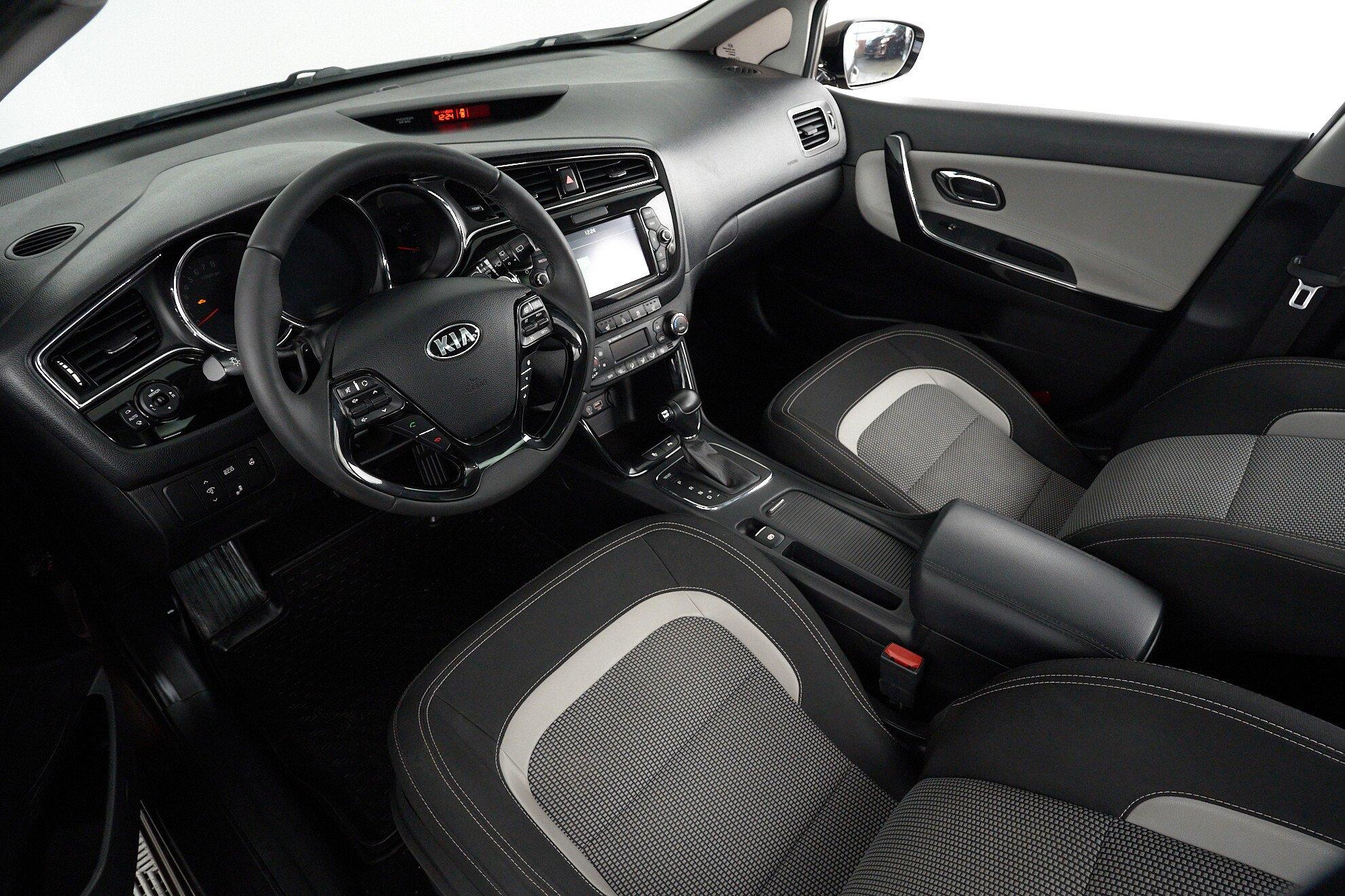 Kia Ceed 2017, коричневый