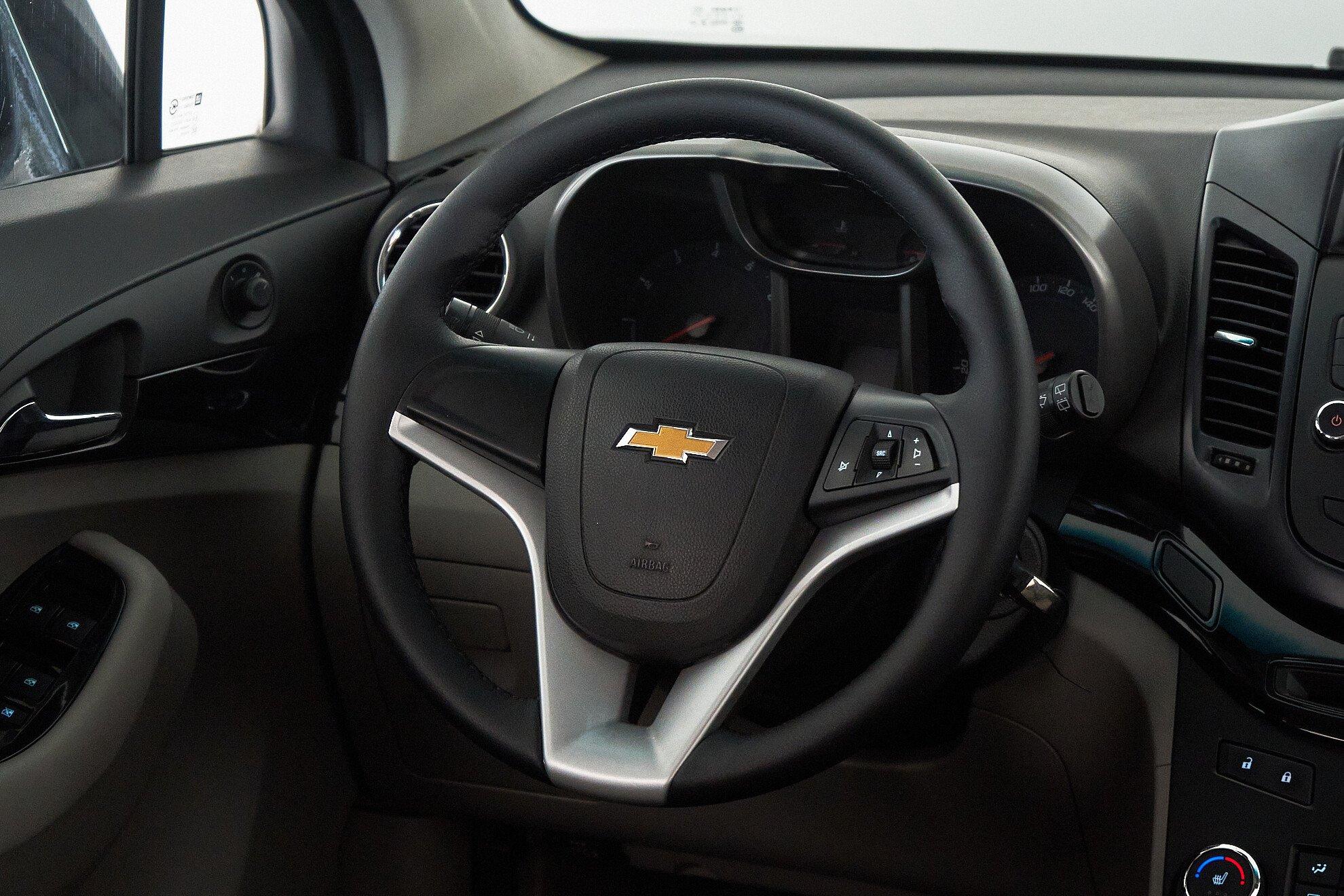 Chevrolet Orlando 2014, черный
