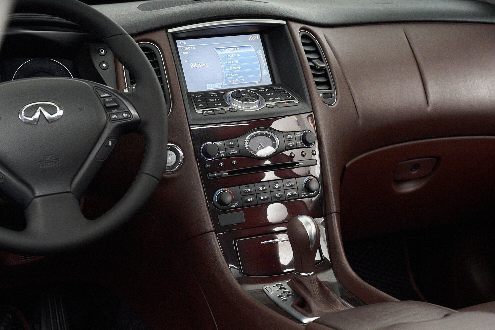 Infiniti EX 2012, пурпурный