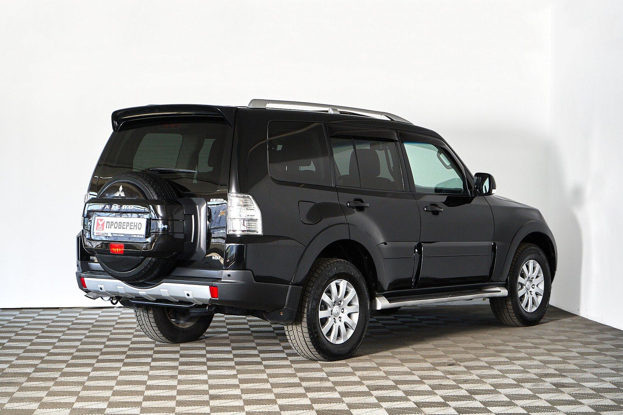Mitsubishi Pajero 2007, черный