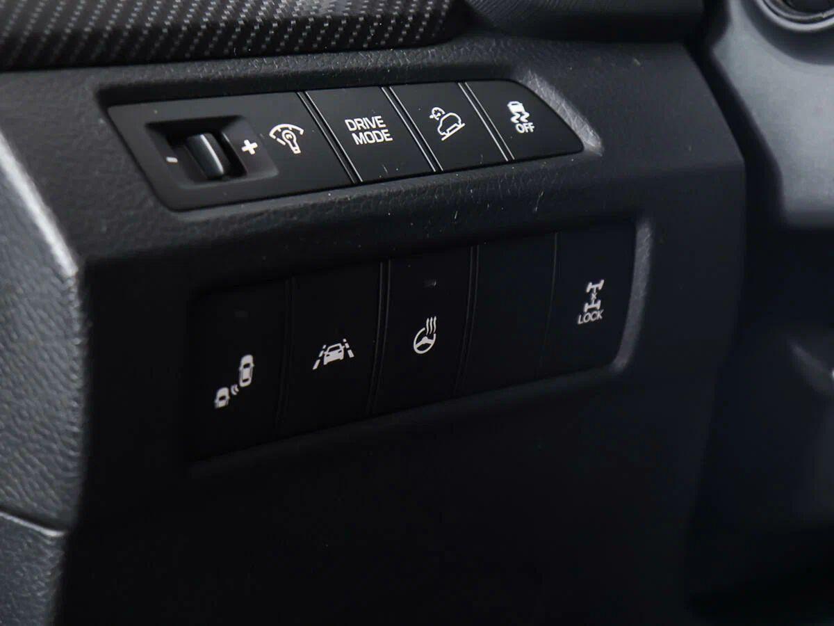 Hyundai Santa Fe 2015, белый