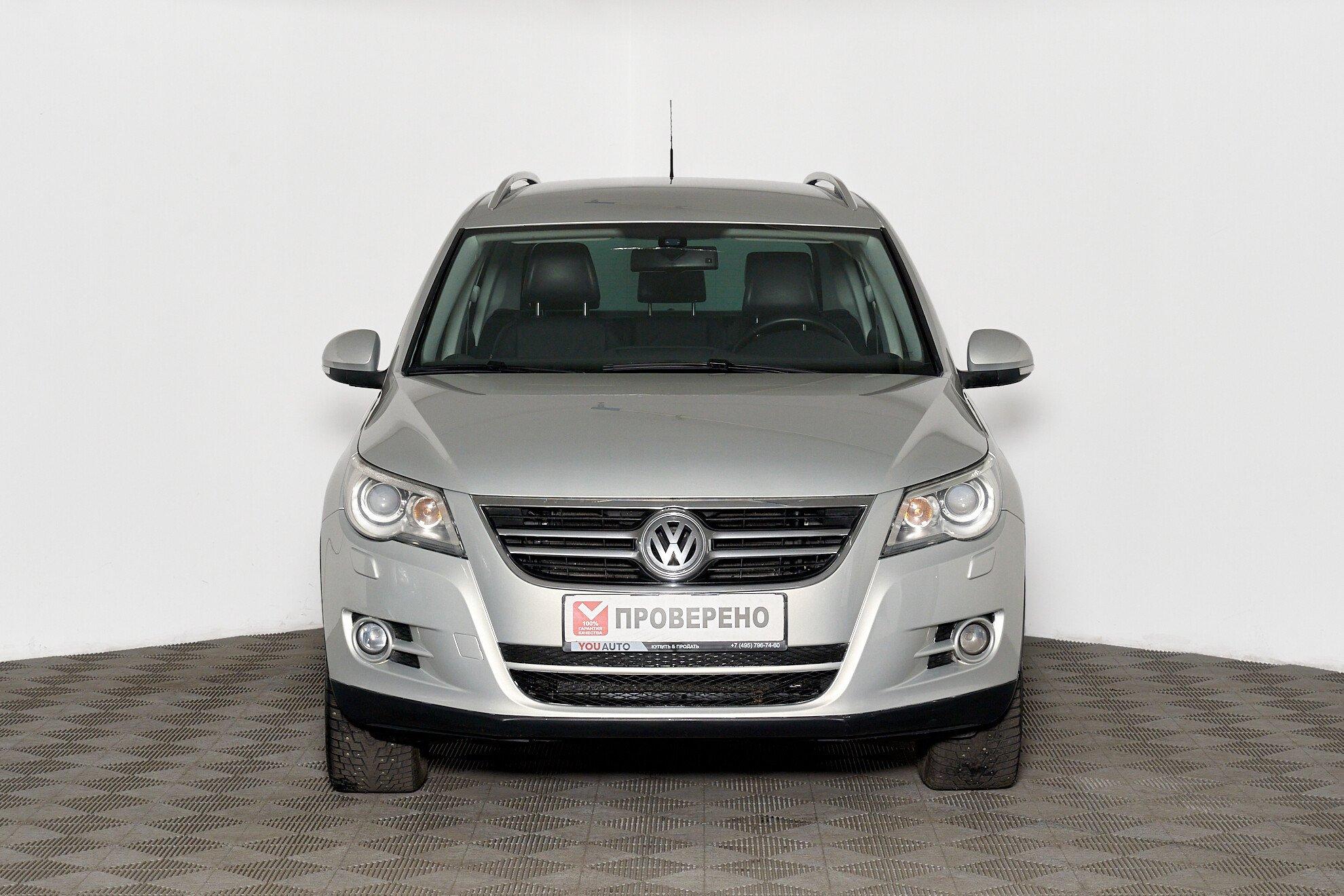 Volkswagen Tiguan 2009, серебряный