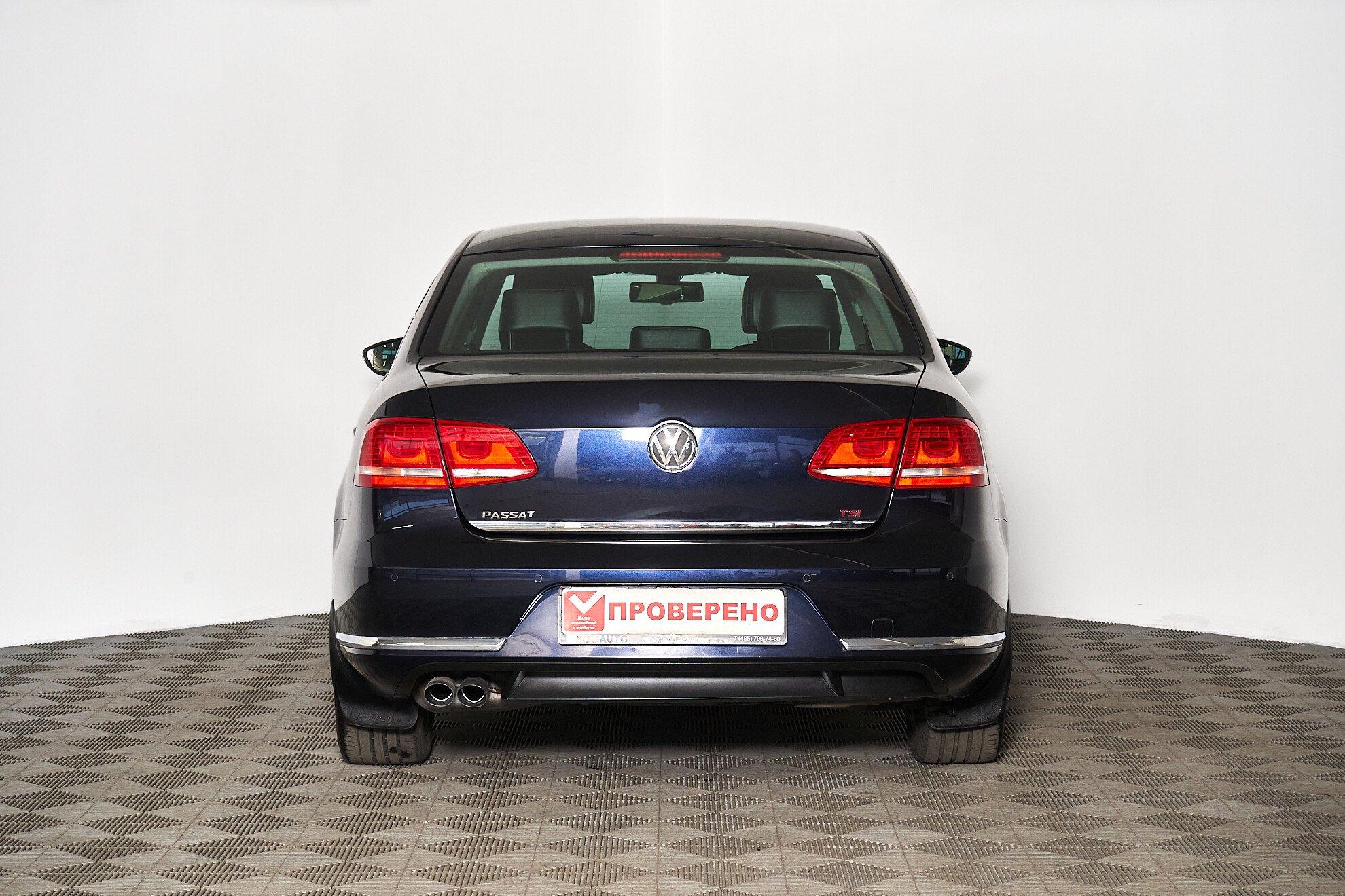 Volkswagen Passat 2012, синий