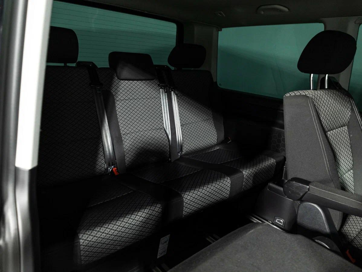 Volkswagen Multivan 2021, черный