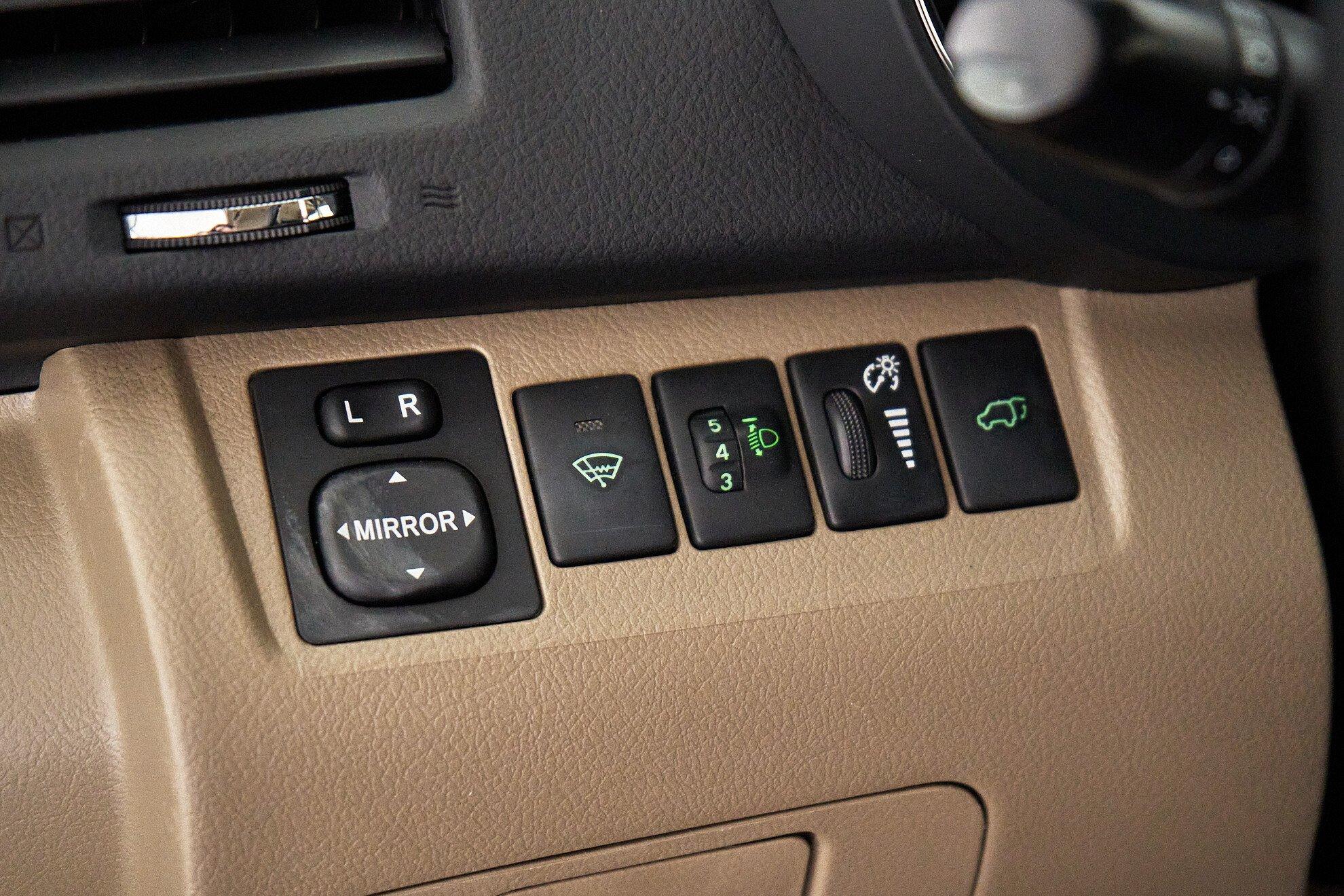 Toyota Highlander 2012, белый