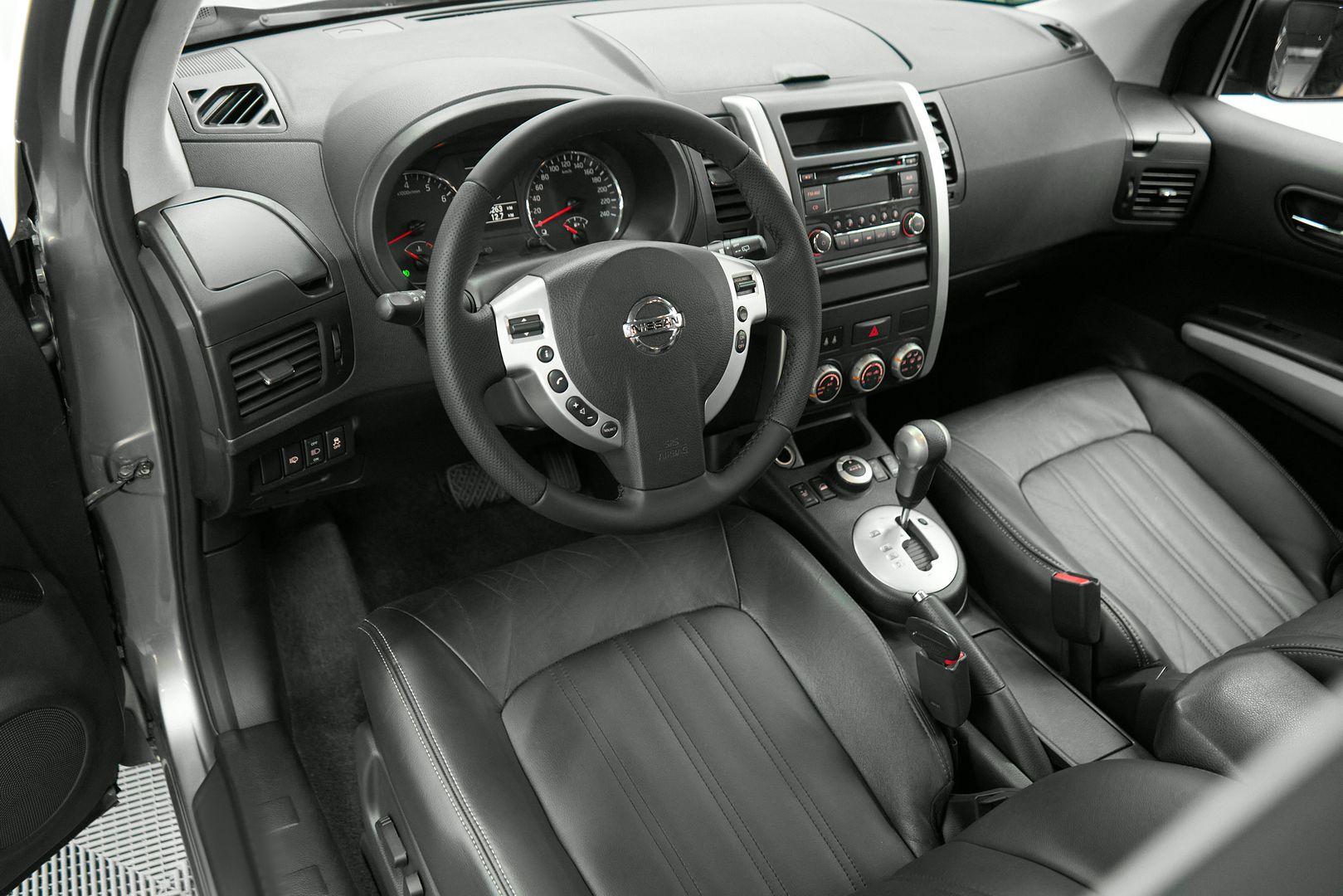 Nissan X-Trail 2013, серый