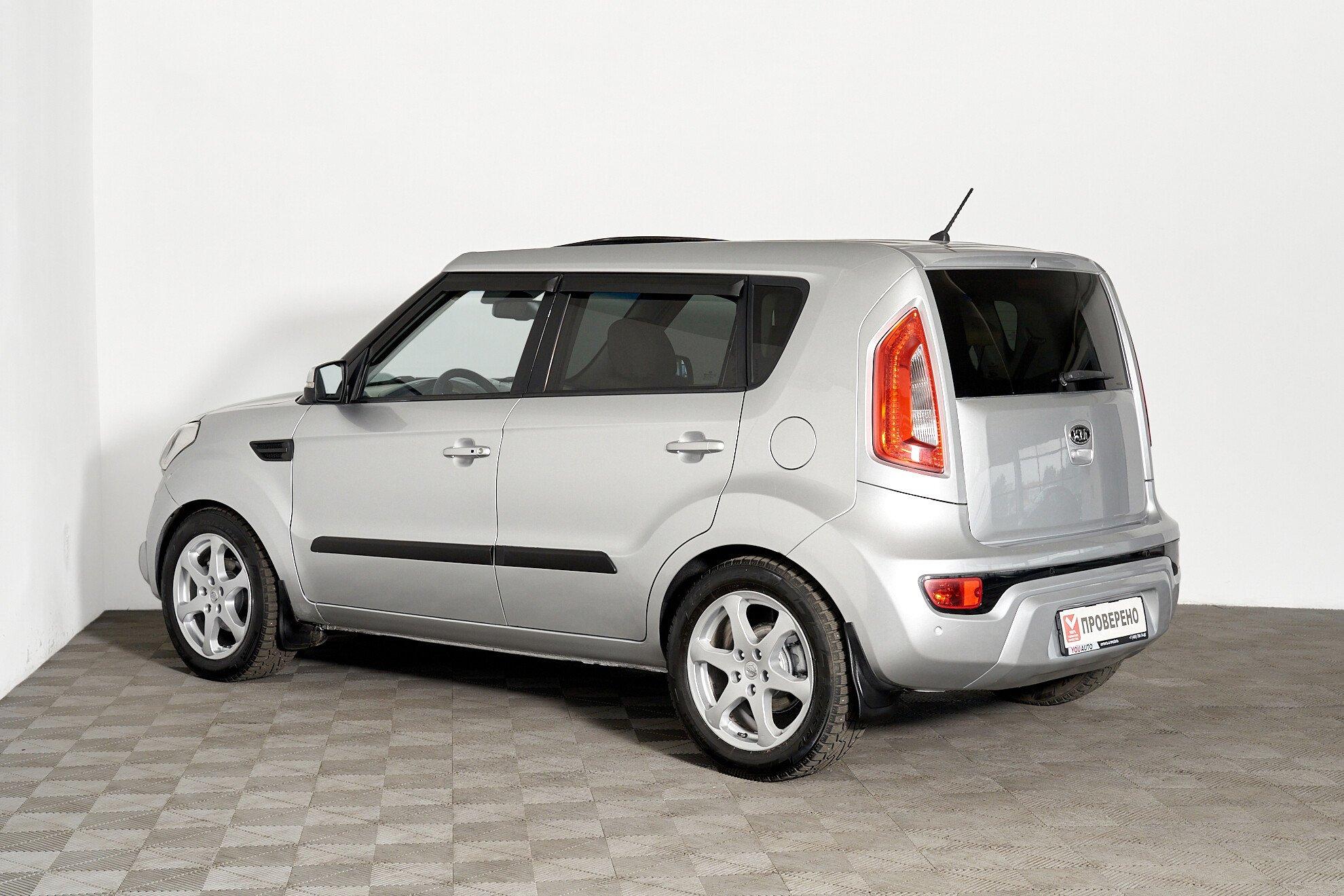 Kia Soul 2012, серебряный