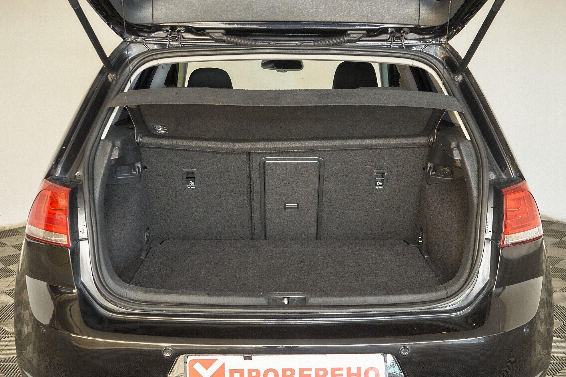 Volkswagen Golf 2013, черный