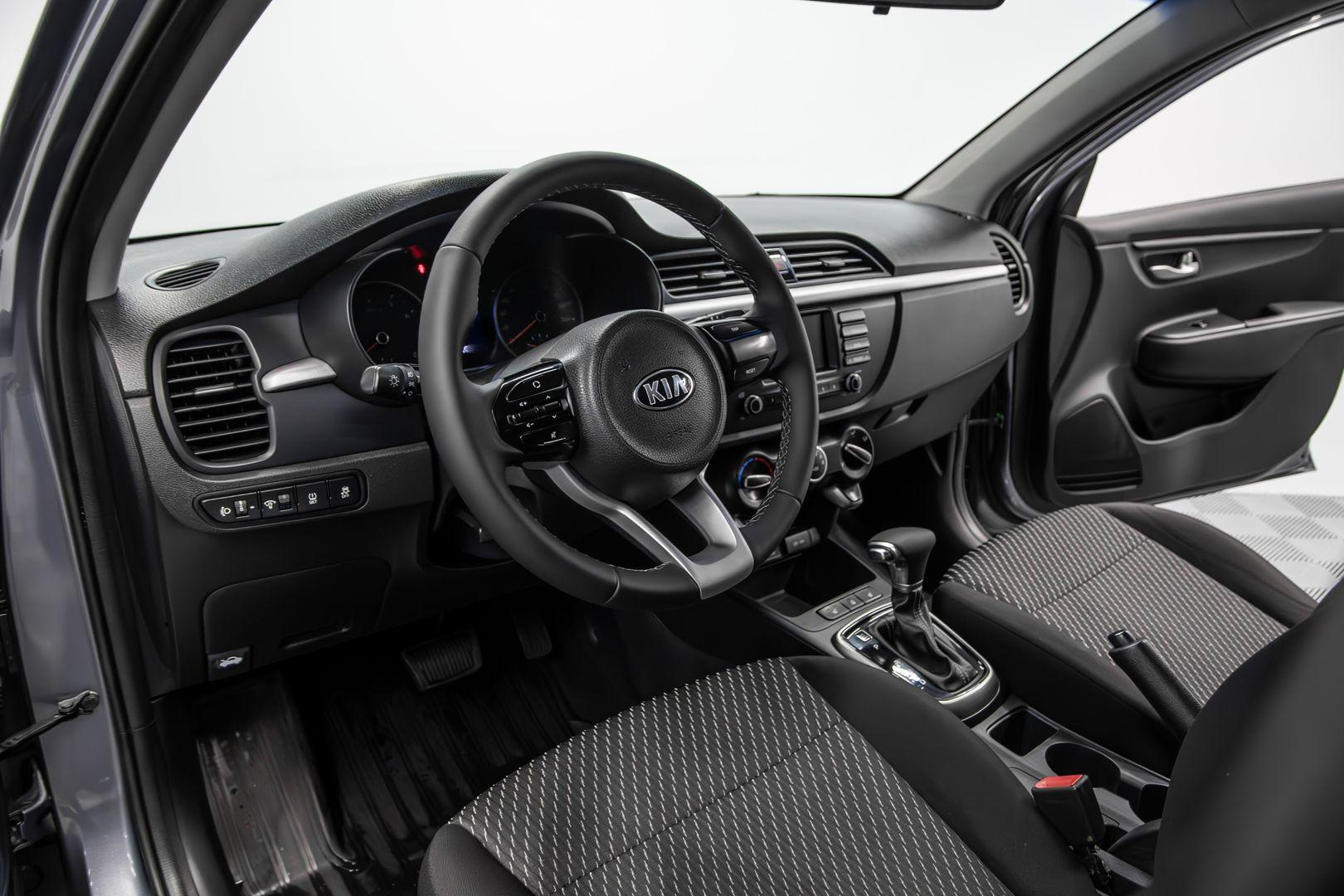 Kia Rio 2018, серый