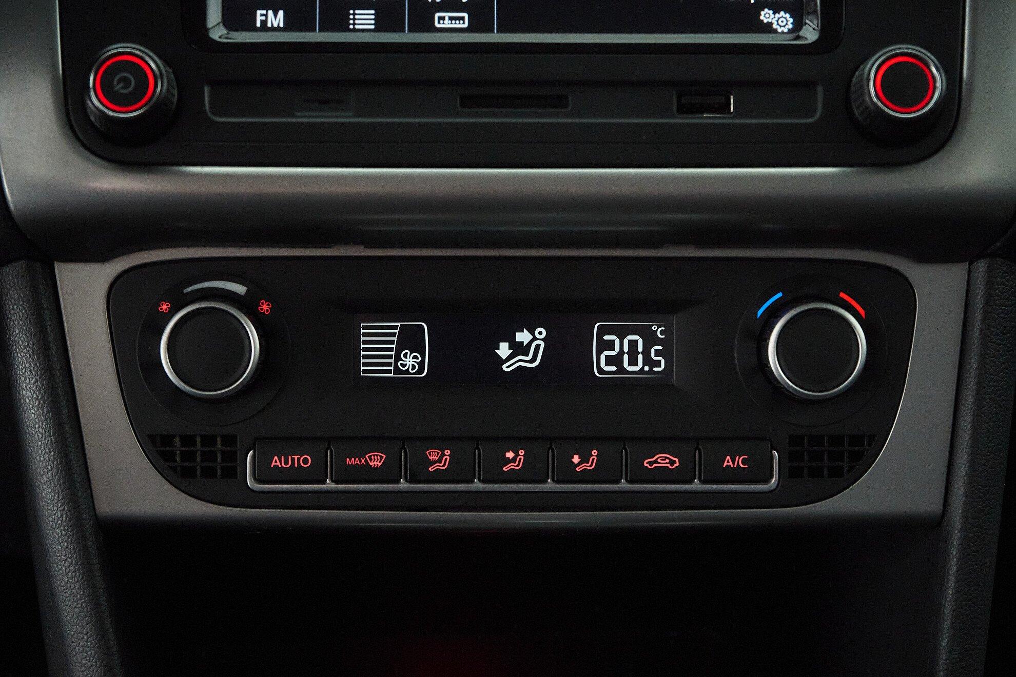 Volkswagen Polo 2019, серебряный