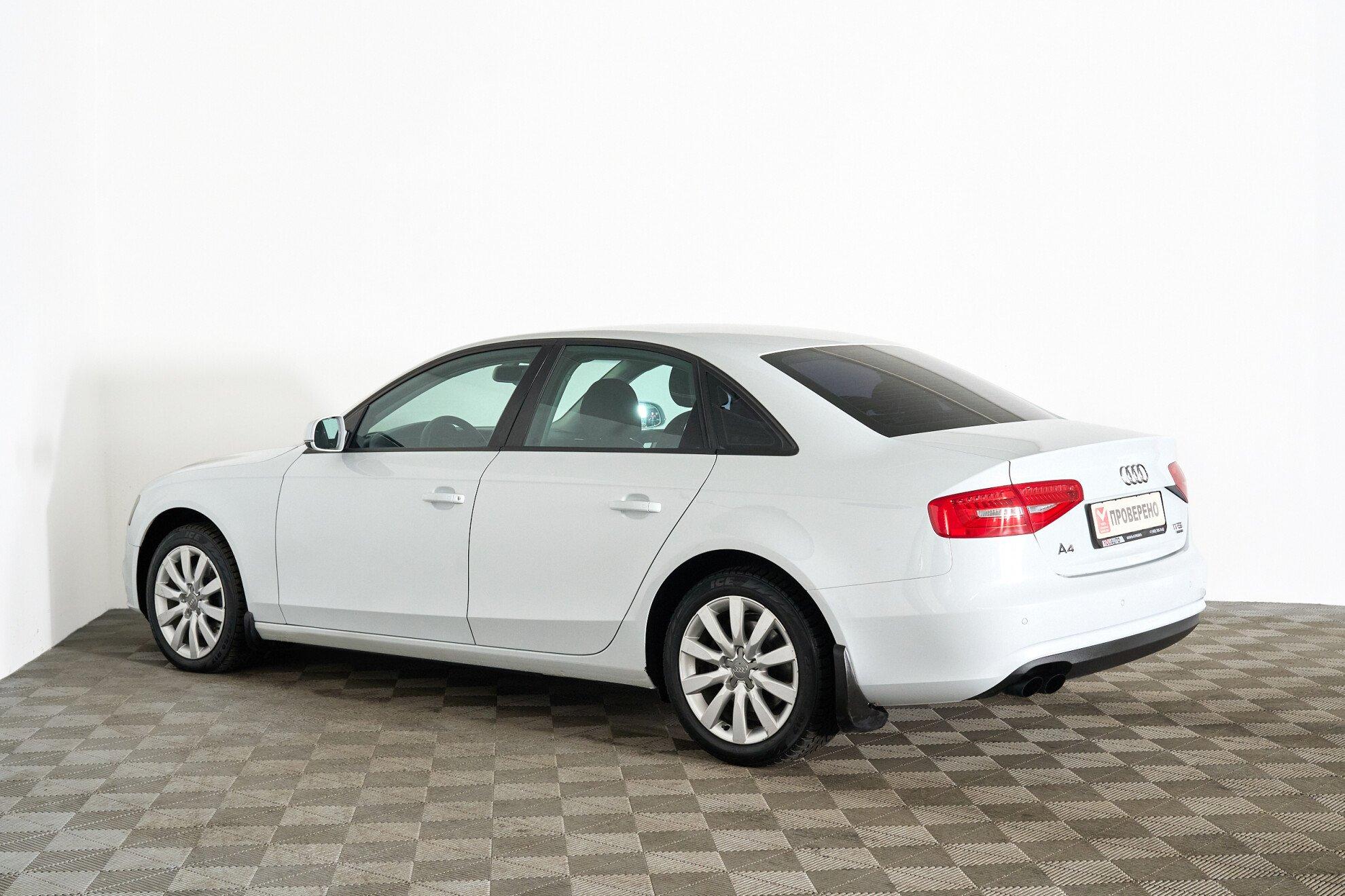 Audi A4 2012, белый