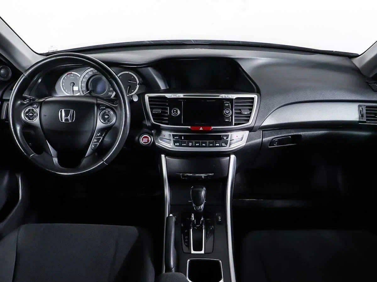 Honda Accord 2014, серебряный