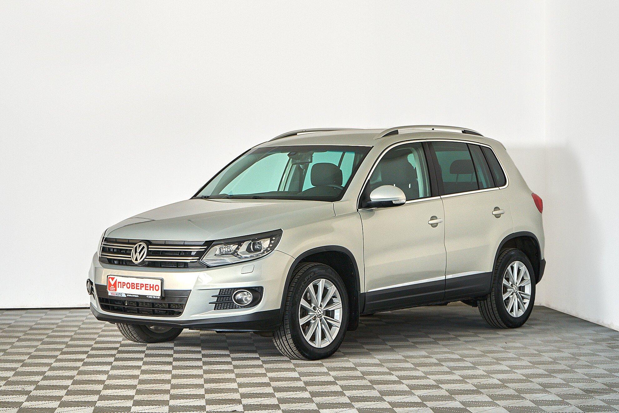 Volkswagen Tiguan 2014, серебряный