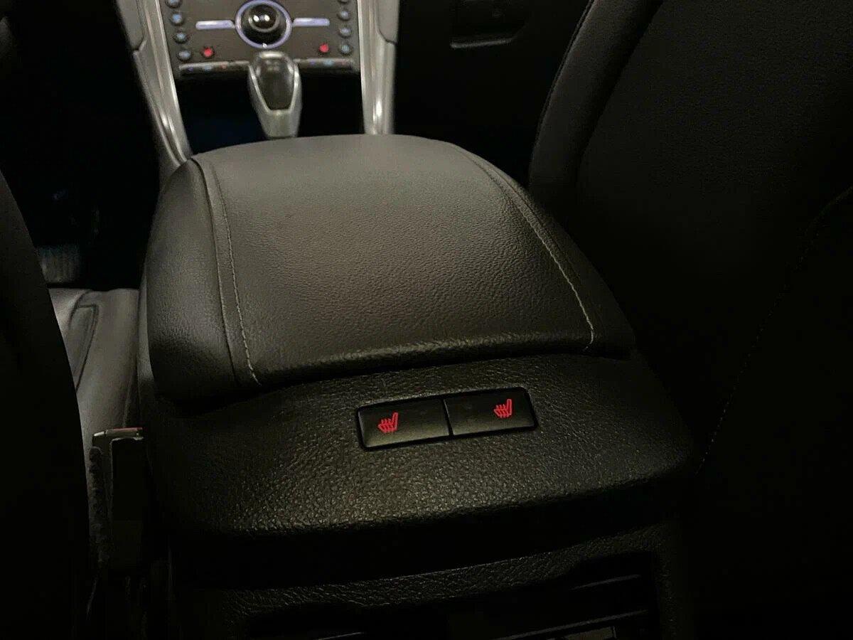 Ford Mondeo 2017, серебряный