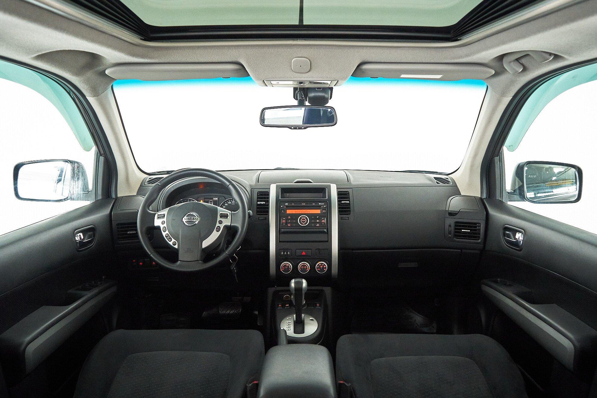 Nissan X-Trail 2011, фиолетовый