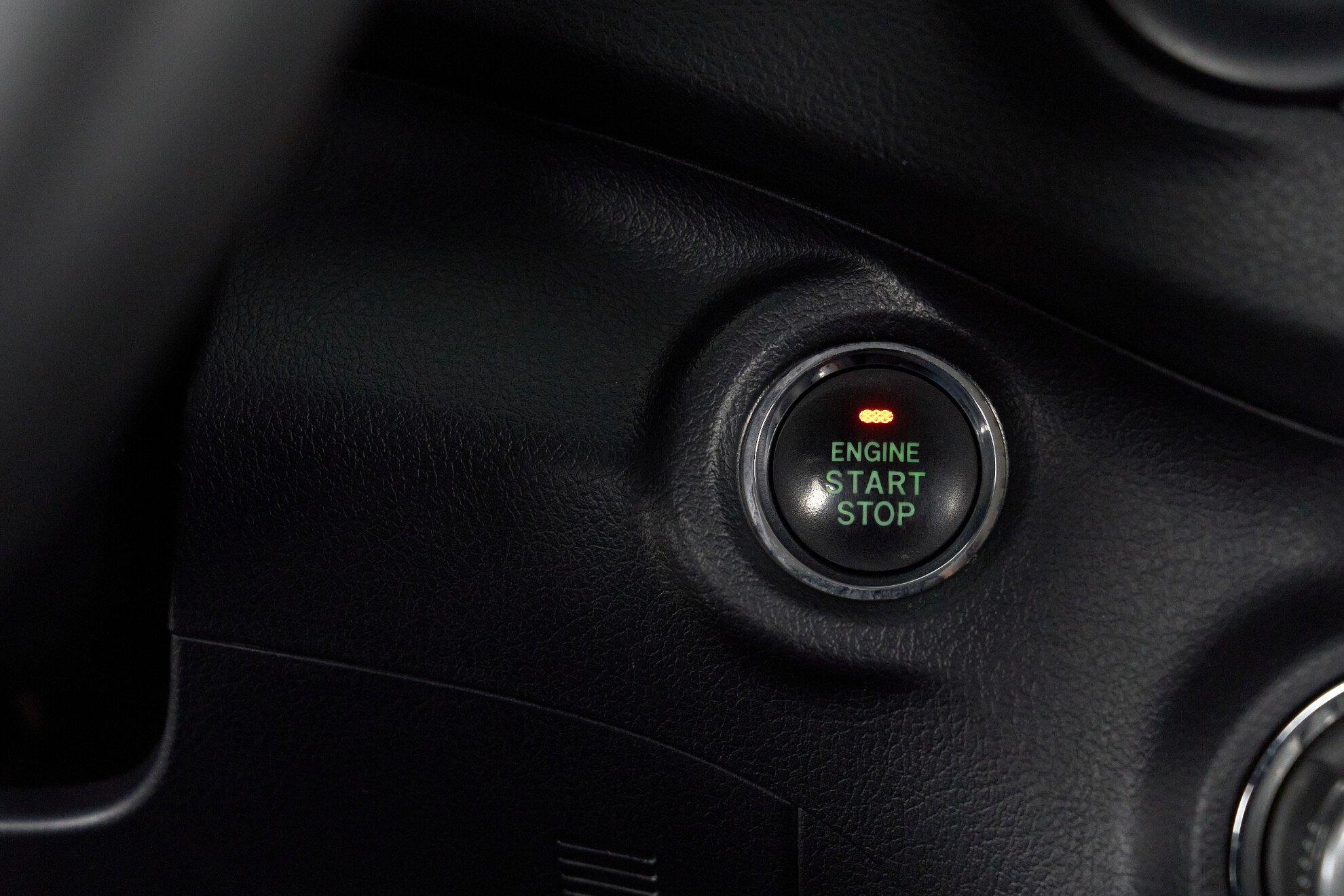 Toyota Highlander 2013, черный