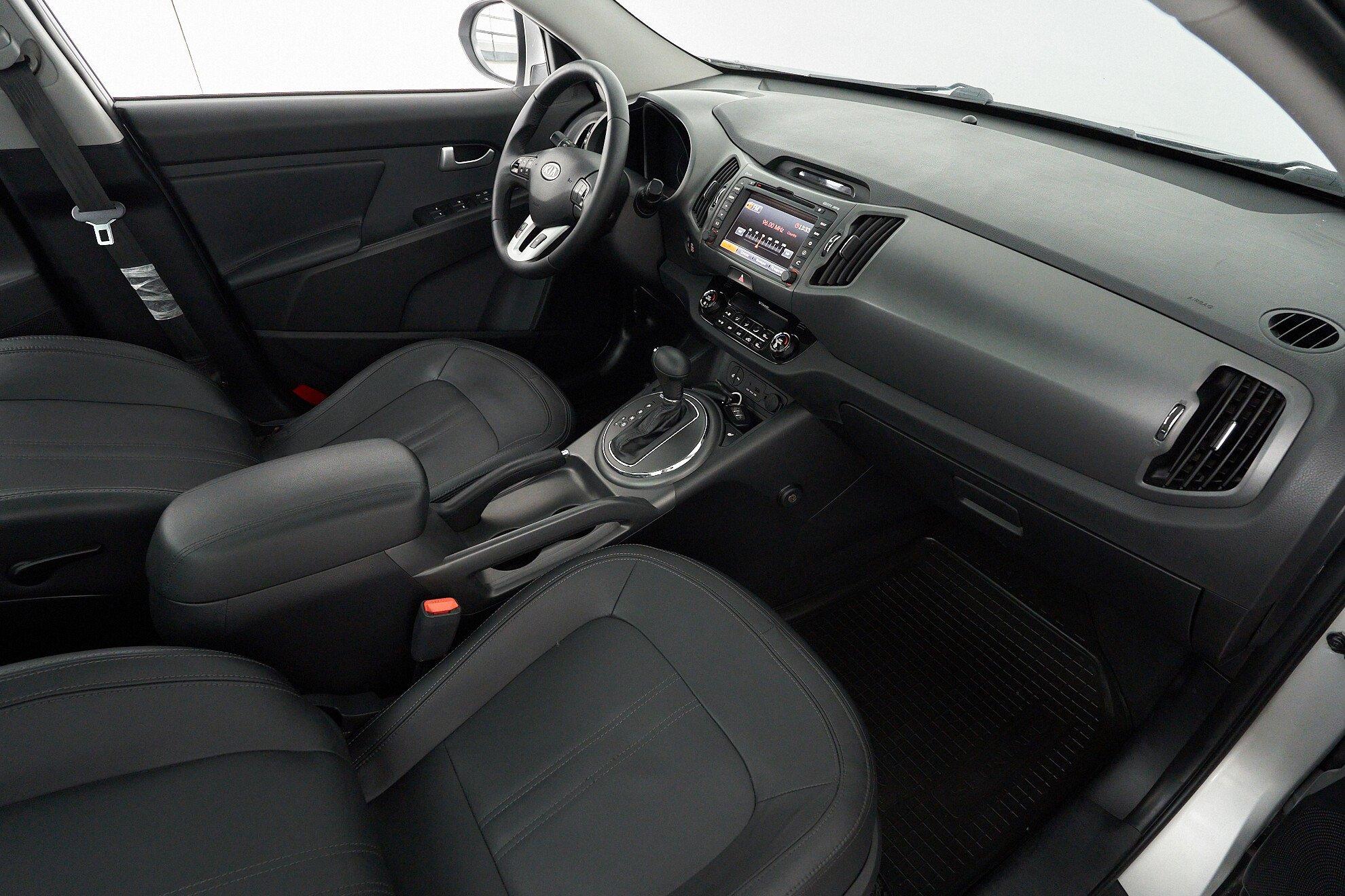 Kia Sportage 2011, серебряный