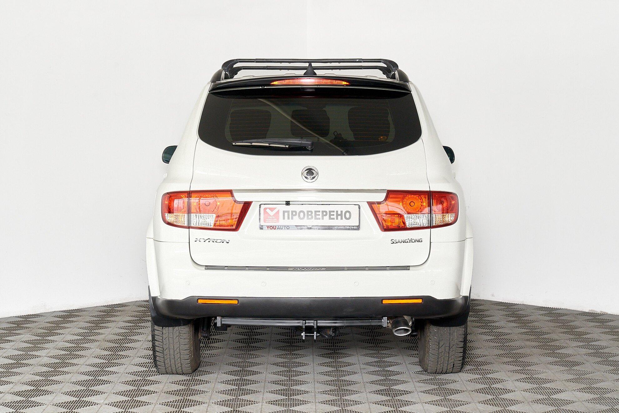SsangYong Kyron 2013, белый