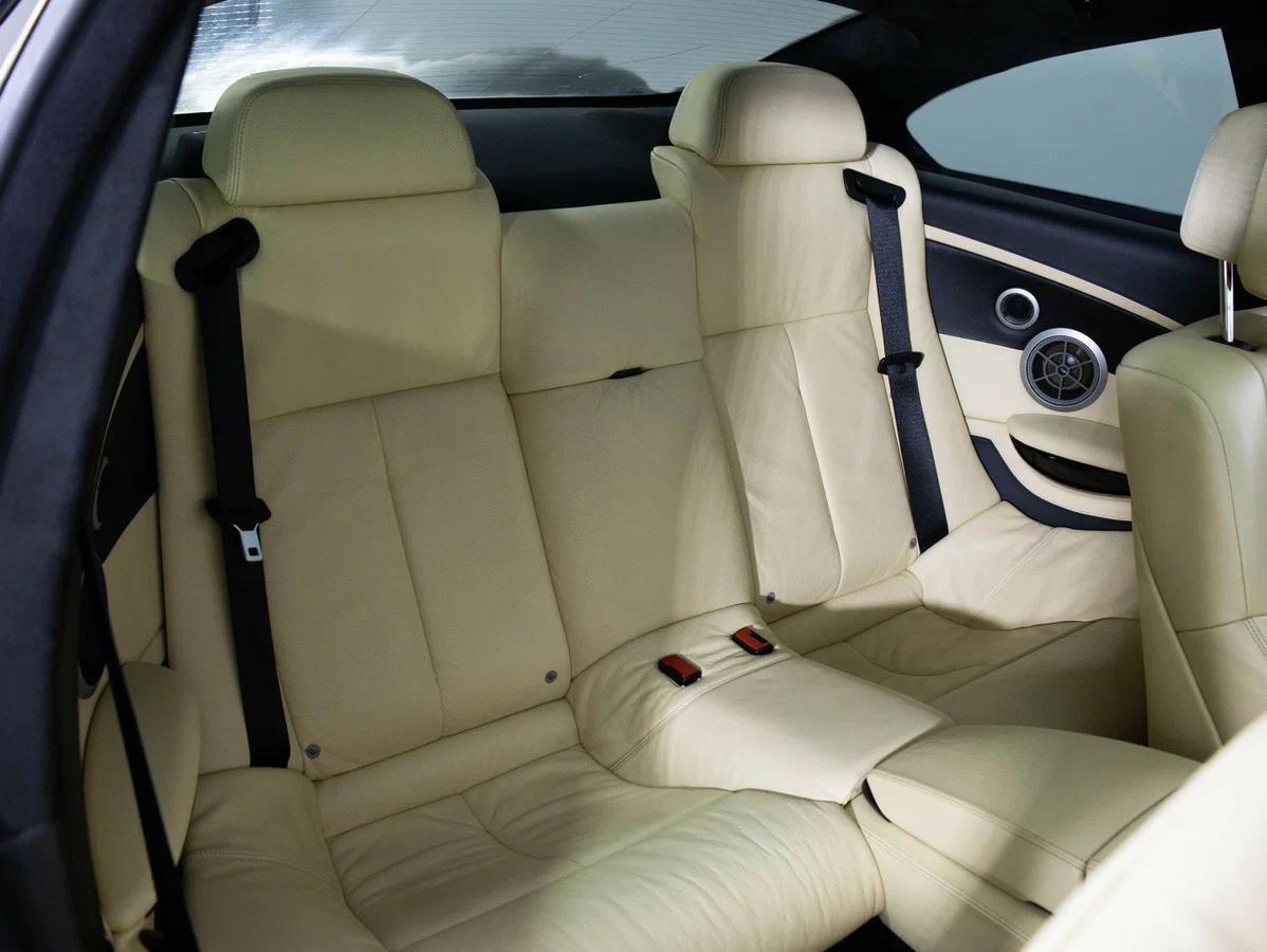 BMW 6 серии 2009, белый