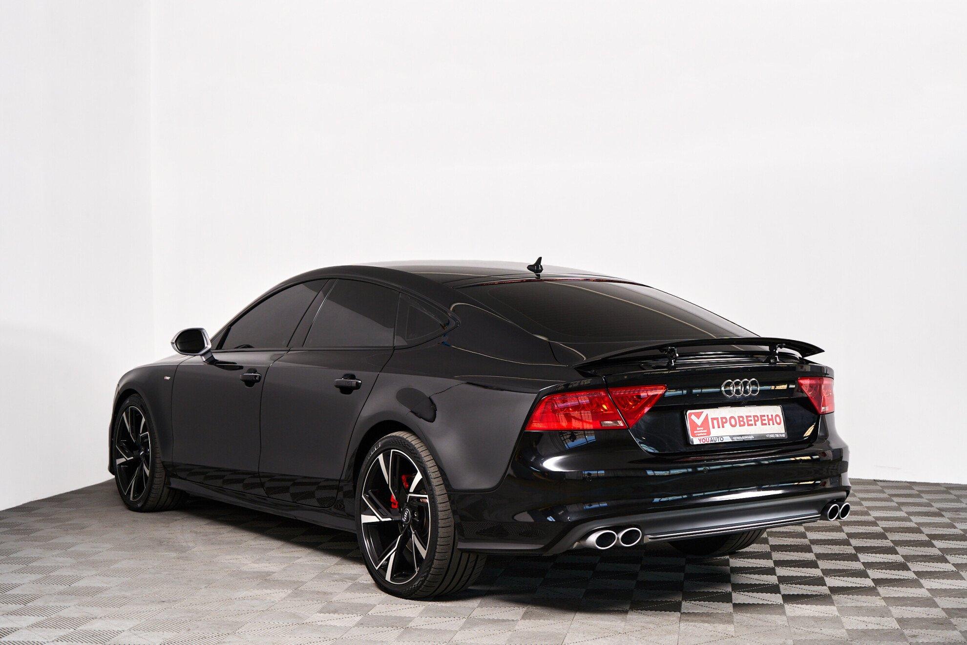 Audi A7 2013, черный