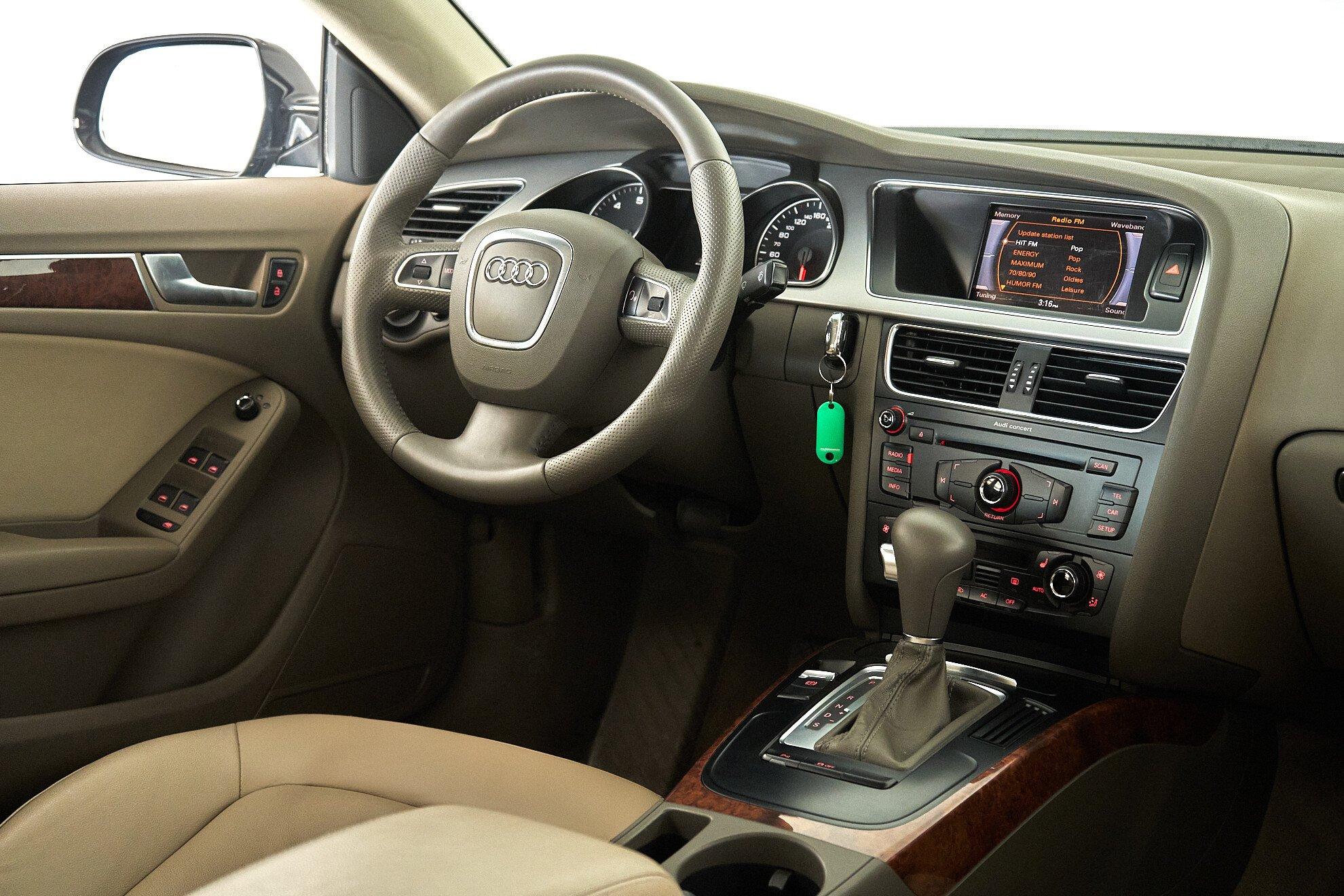 Audi A5 2011, черный