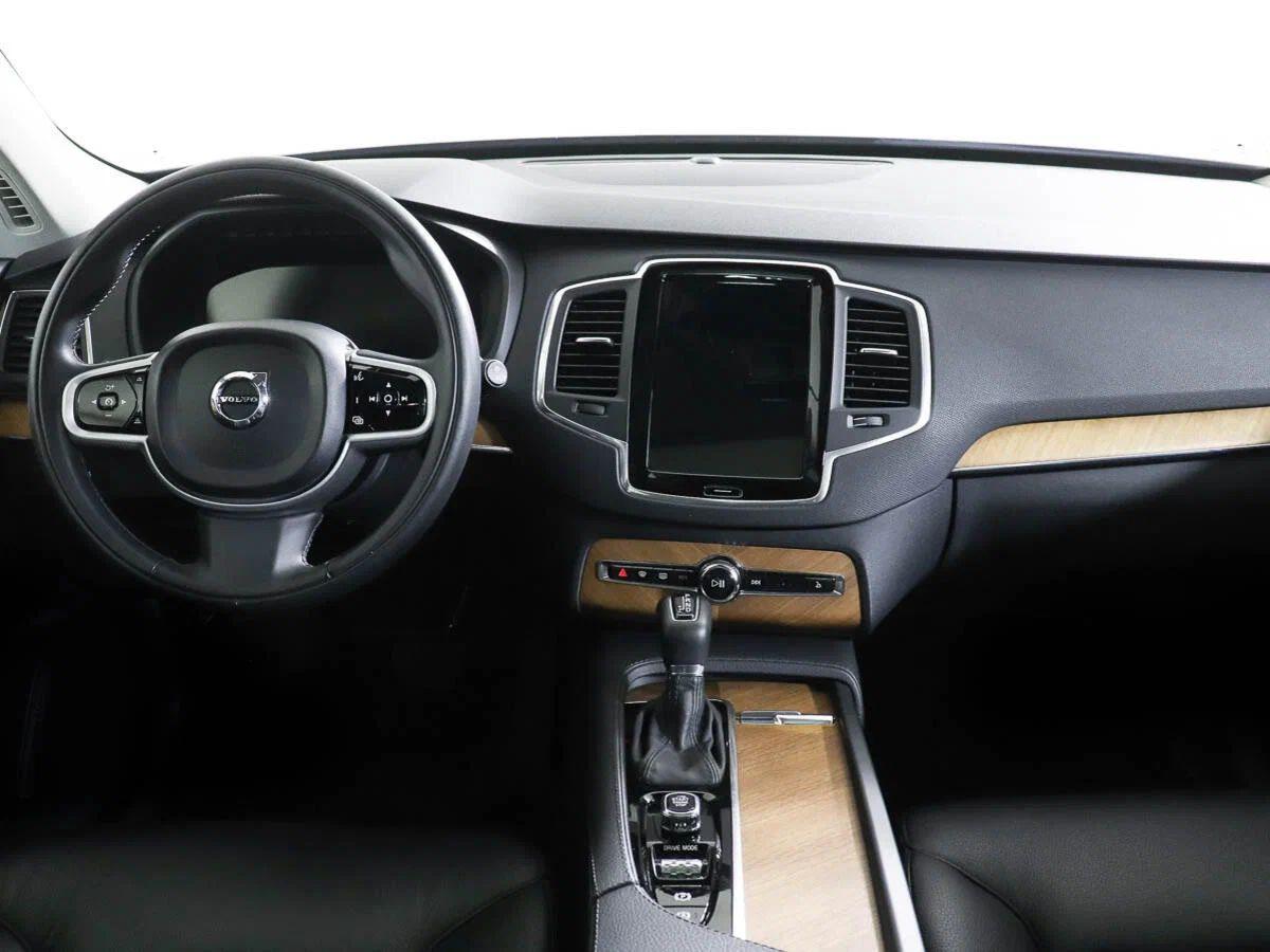 Volvo XC90 2023, белый