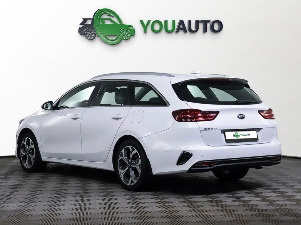 Kia Ceed 2021, белый
