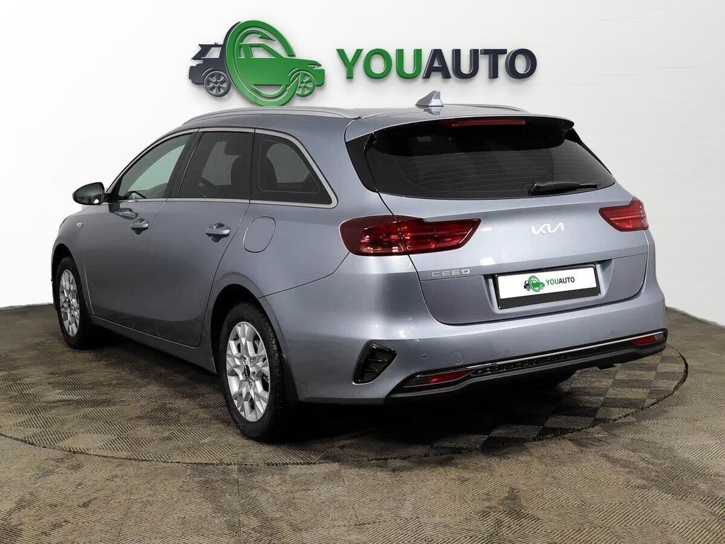 Kia Ceed 2021, голубой
