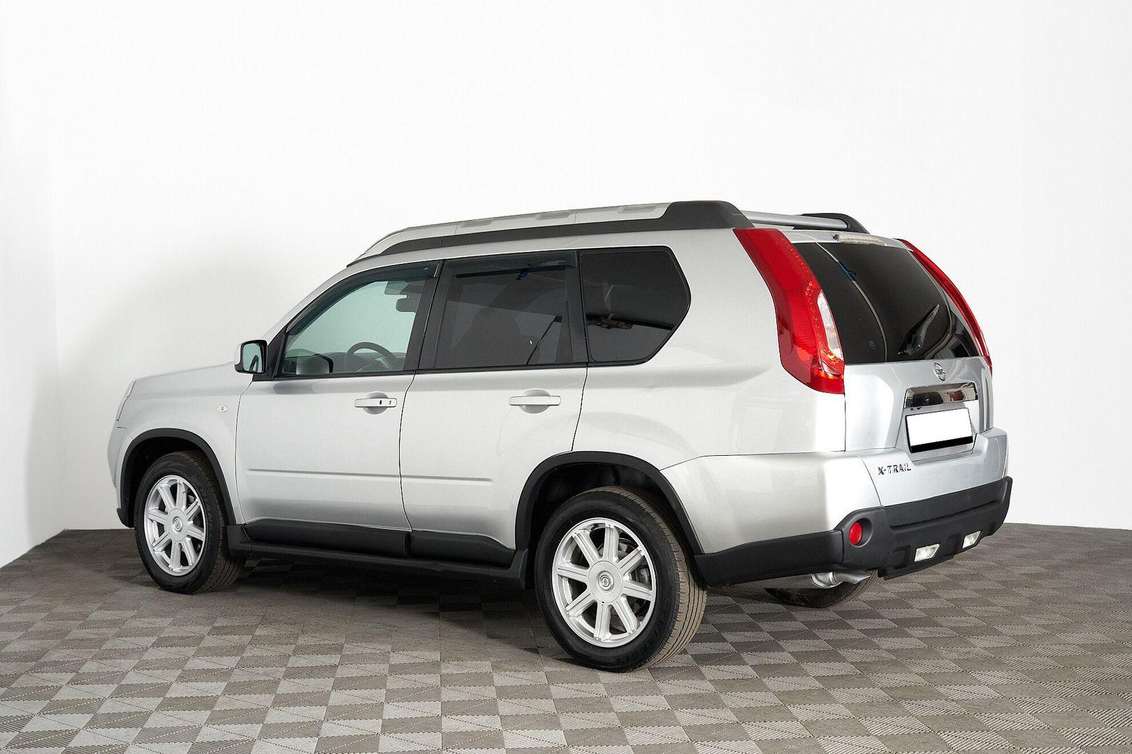 Nissan X-Trail 2012, серебряный