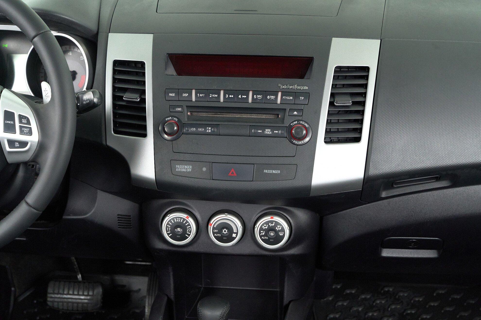 Mitsubishi Outlander 2008, черный