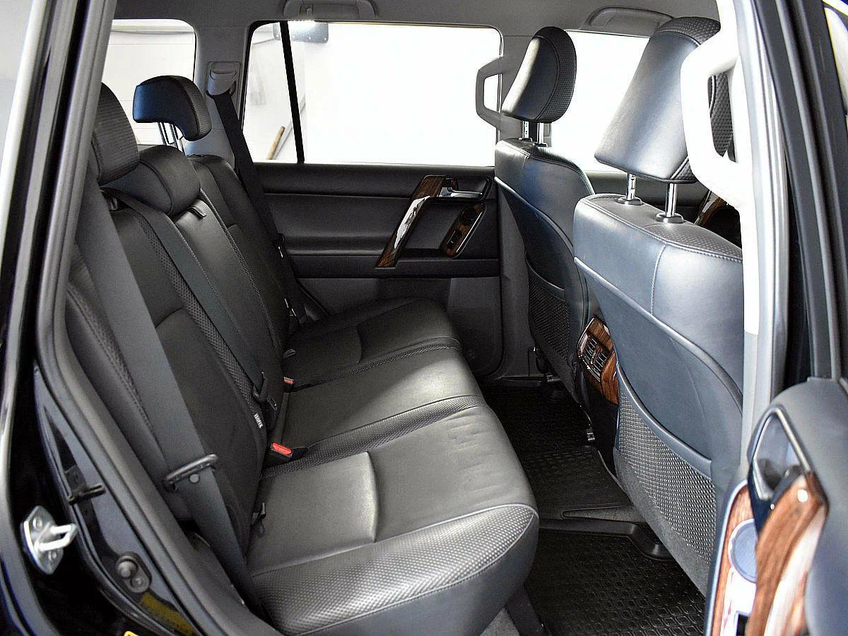 Toyota Land Cruiser Prado 2010, черный