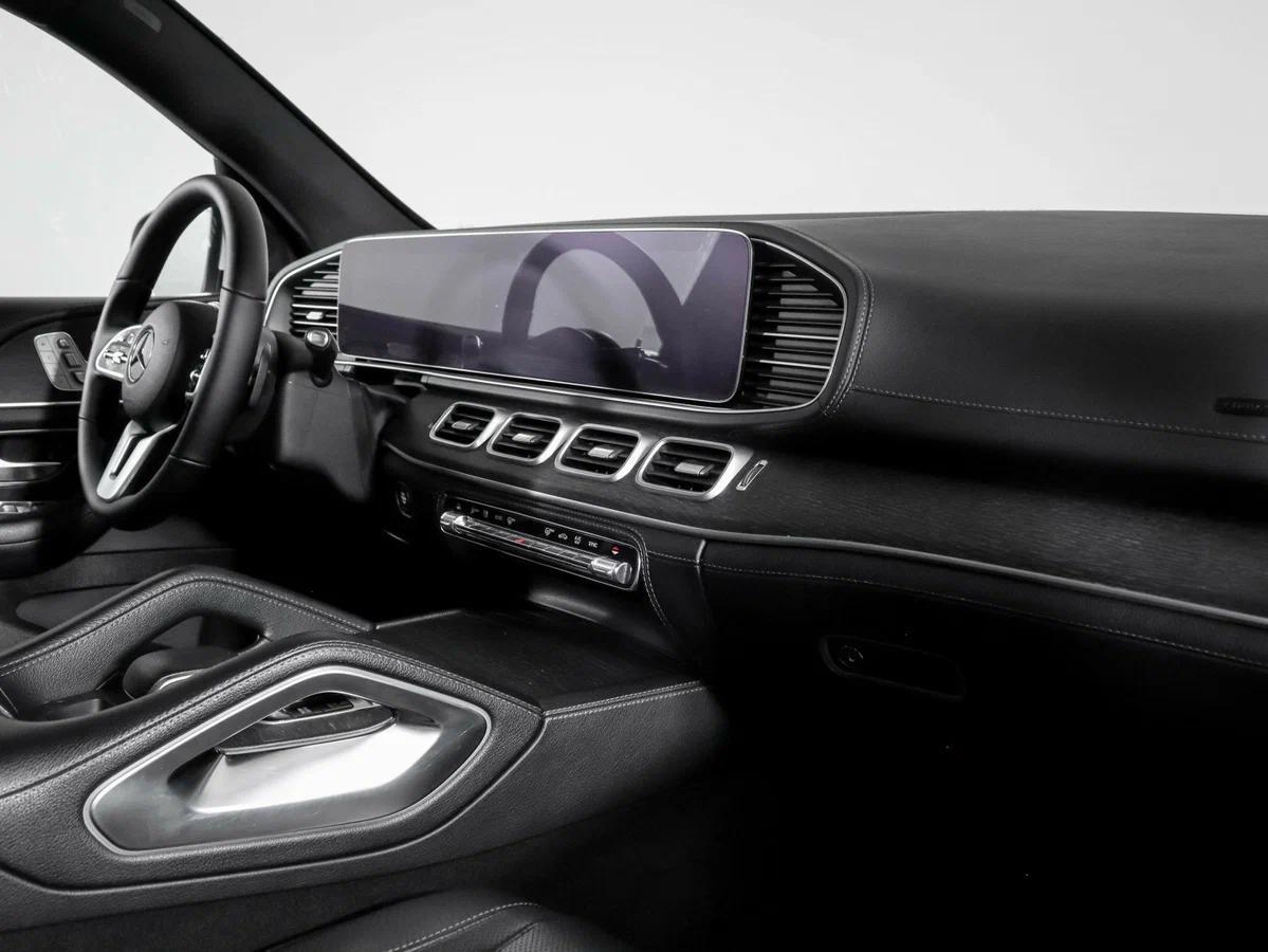 Mercedes-Benz GLE 2020, белый