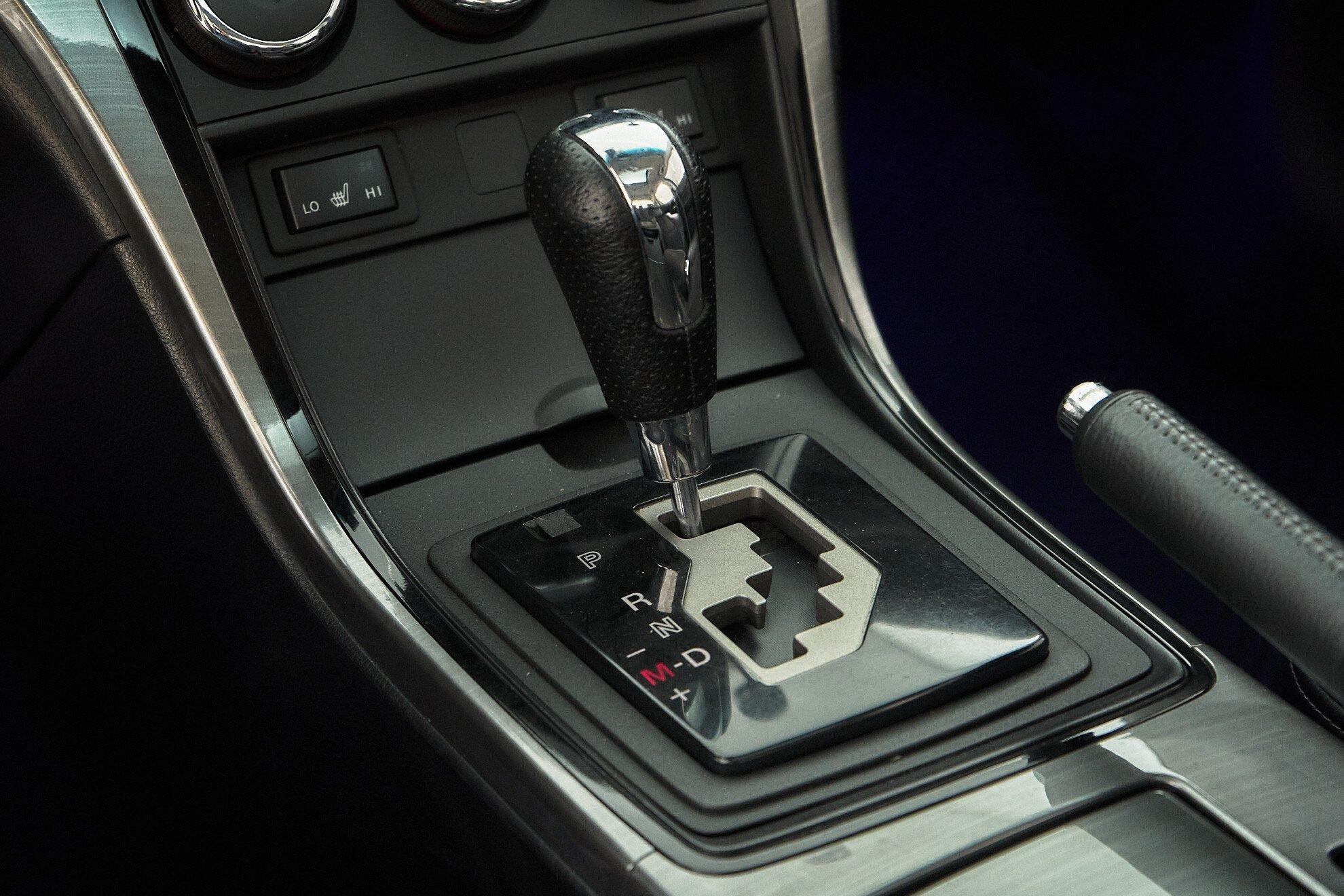 Mazda 6 2011, черный