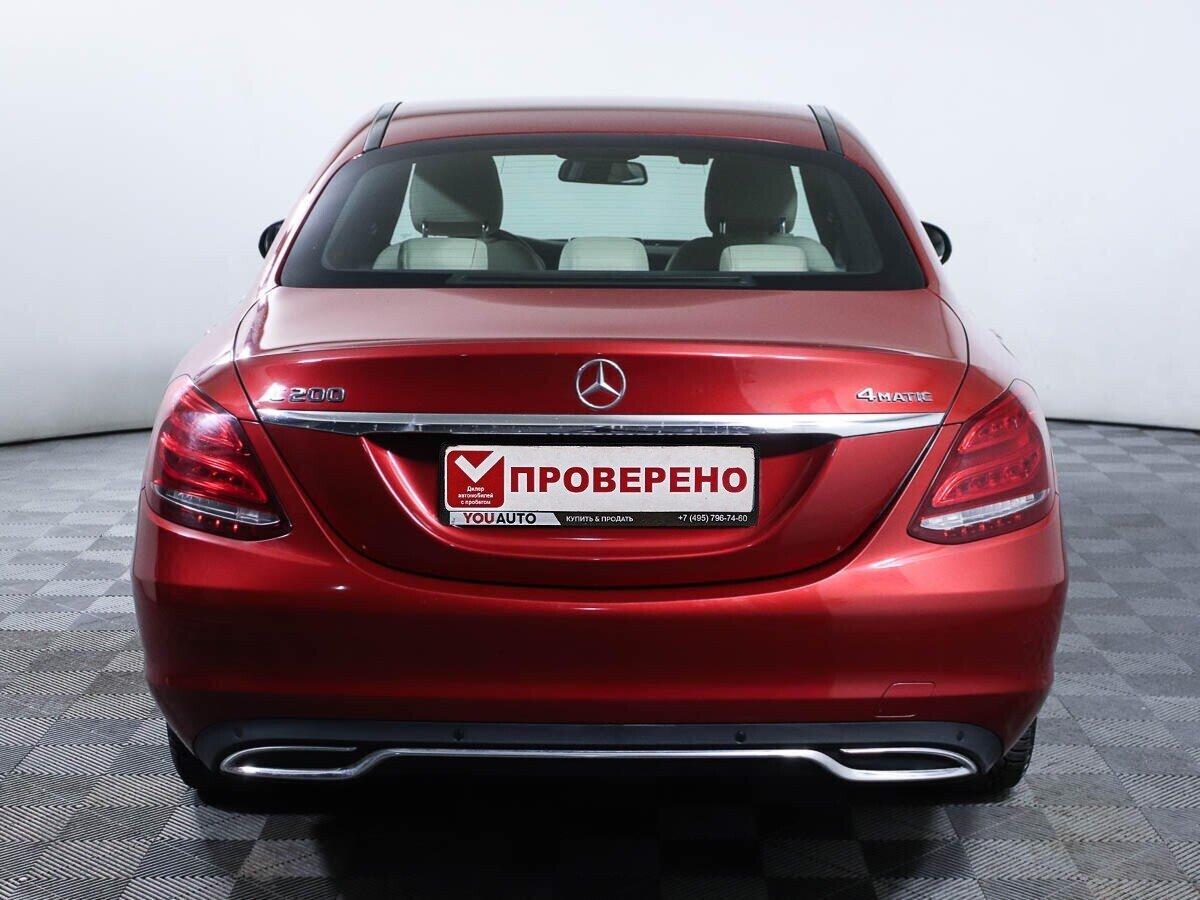Mercedes-Benz C-Класс 2016, красный