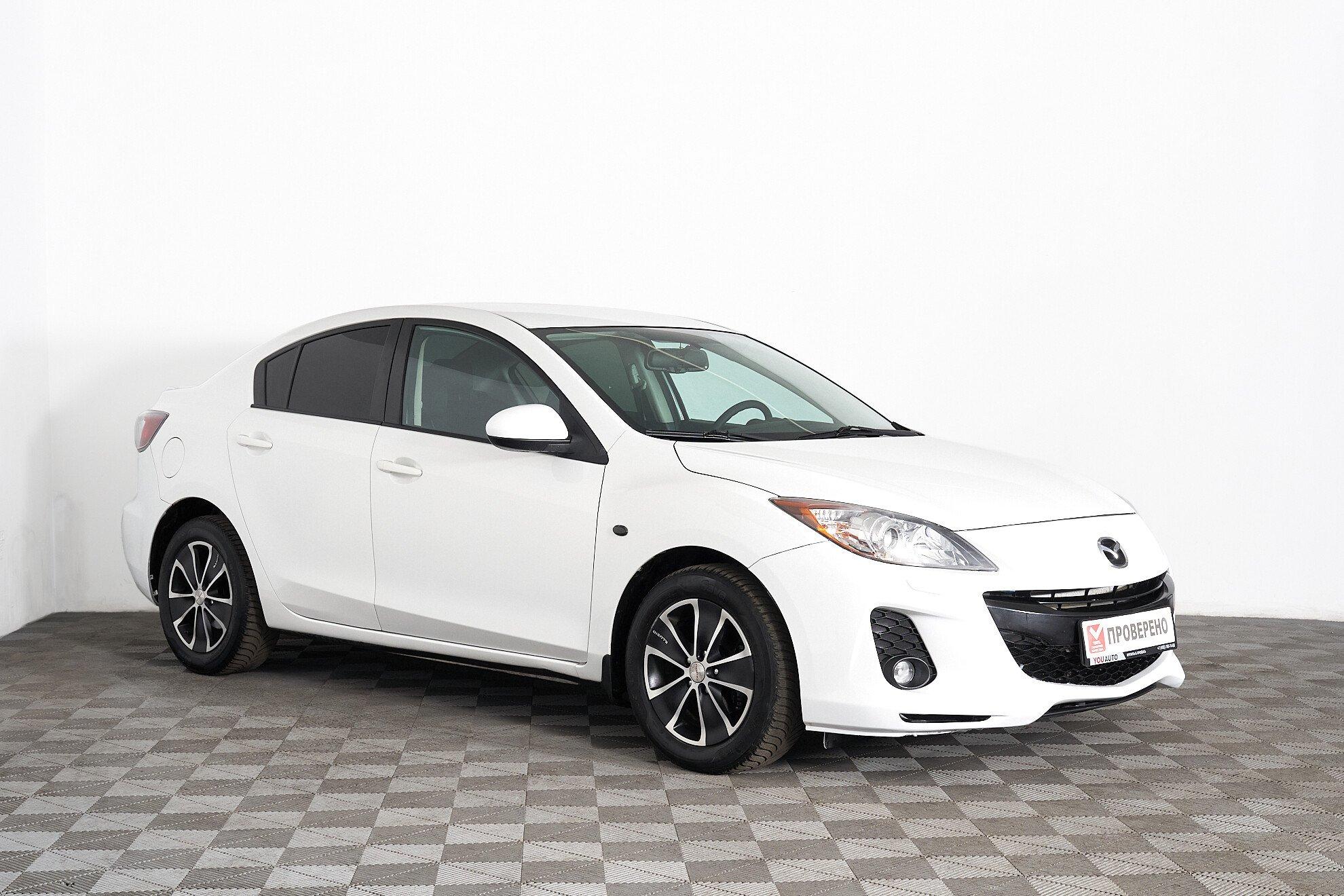Mazda 3 2013, белый